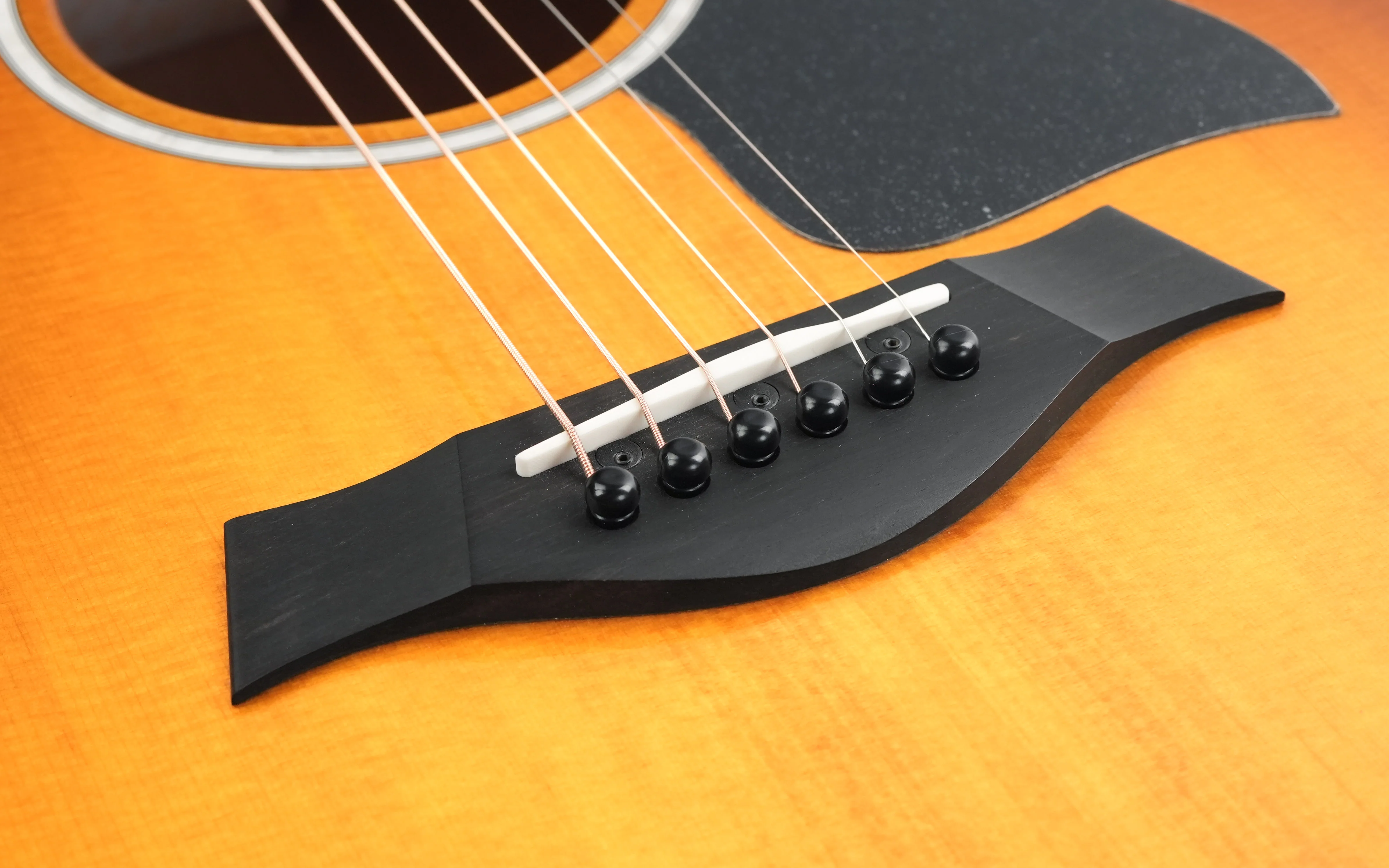 Taylor 217e Plus Special Edition Honeyburst - Image 7