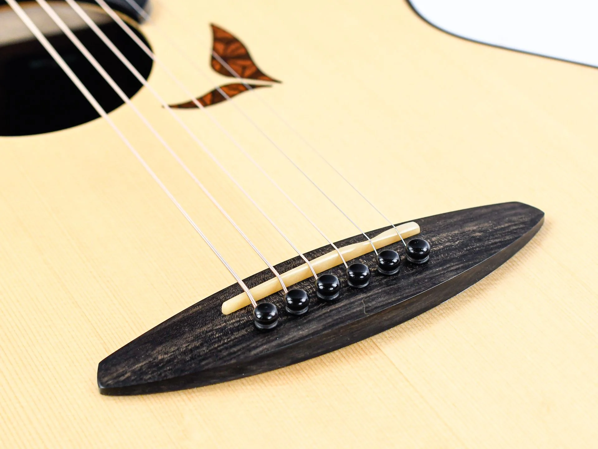 aNueNue LS700 Indian Rosewood Swiss Moon Spruce Used - Image 7