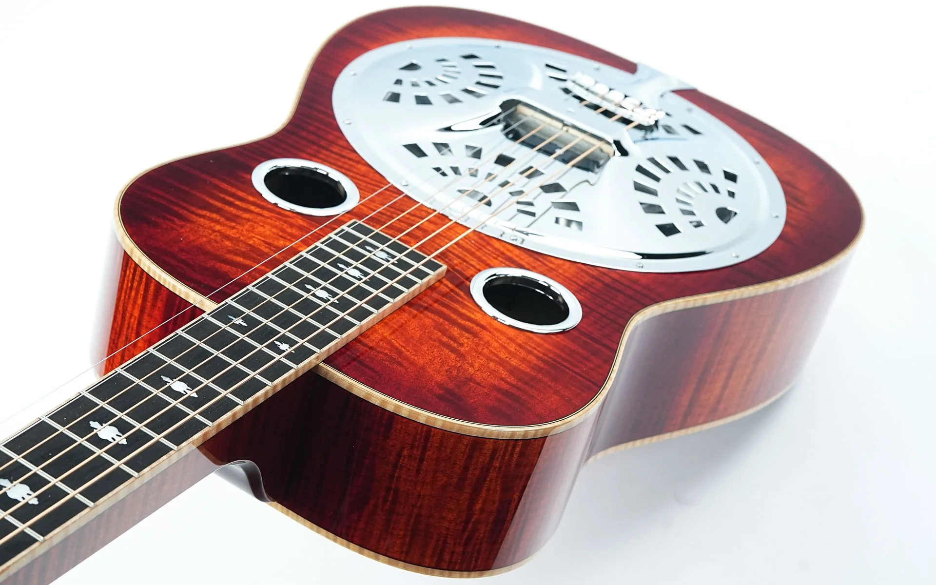 Beard Legacy E Curly Maple - Image 11
