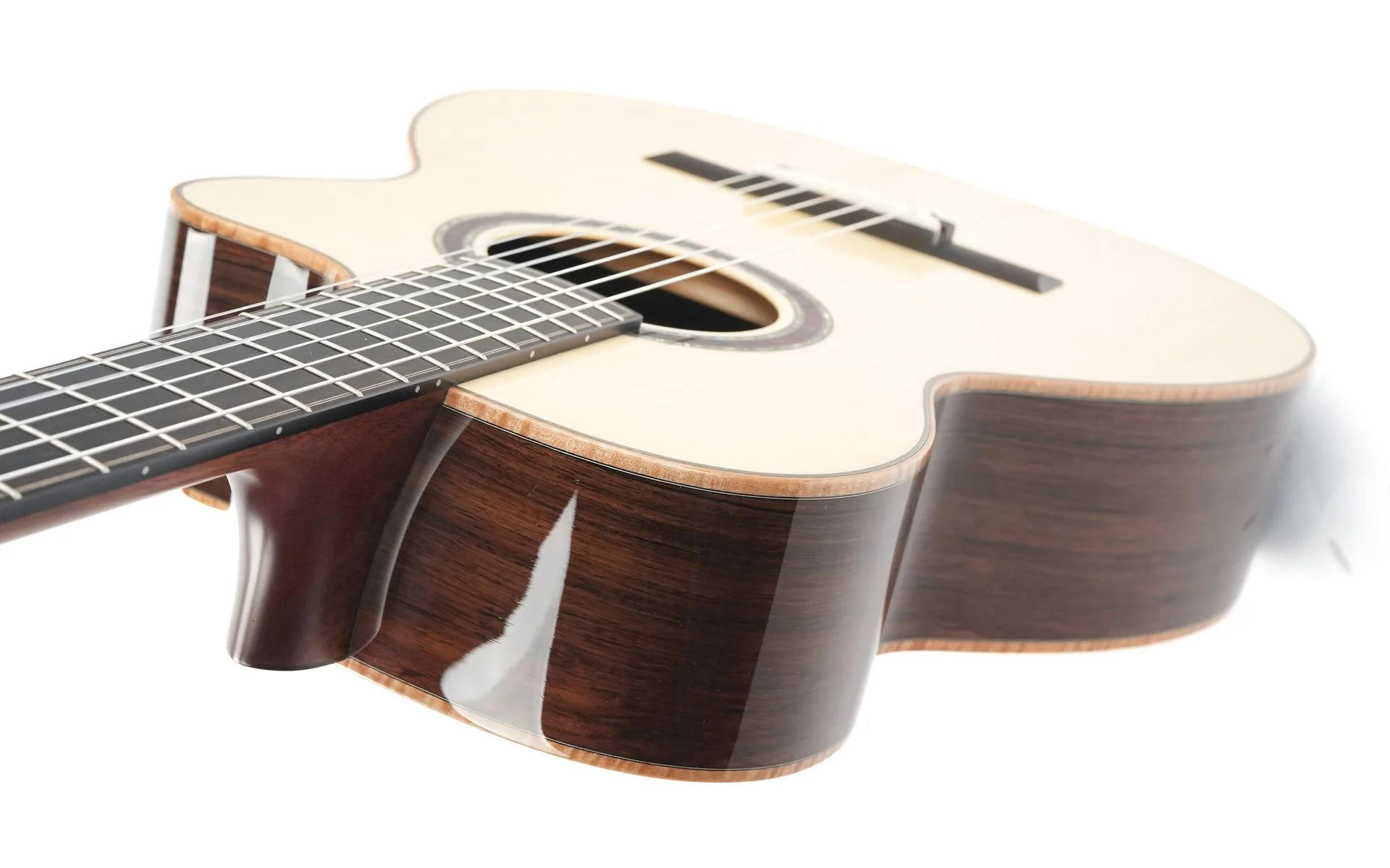BSG OM32CF Nylon Spruce Madagascar Rosewood - Image 10