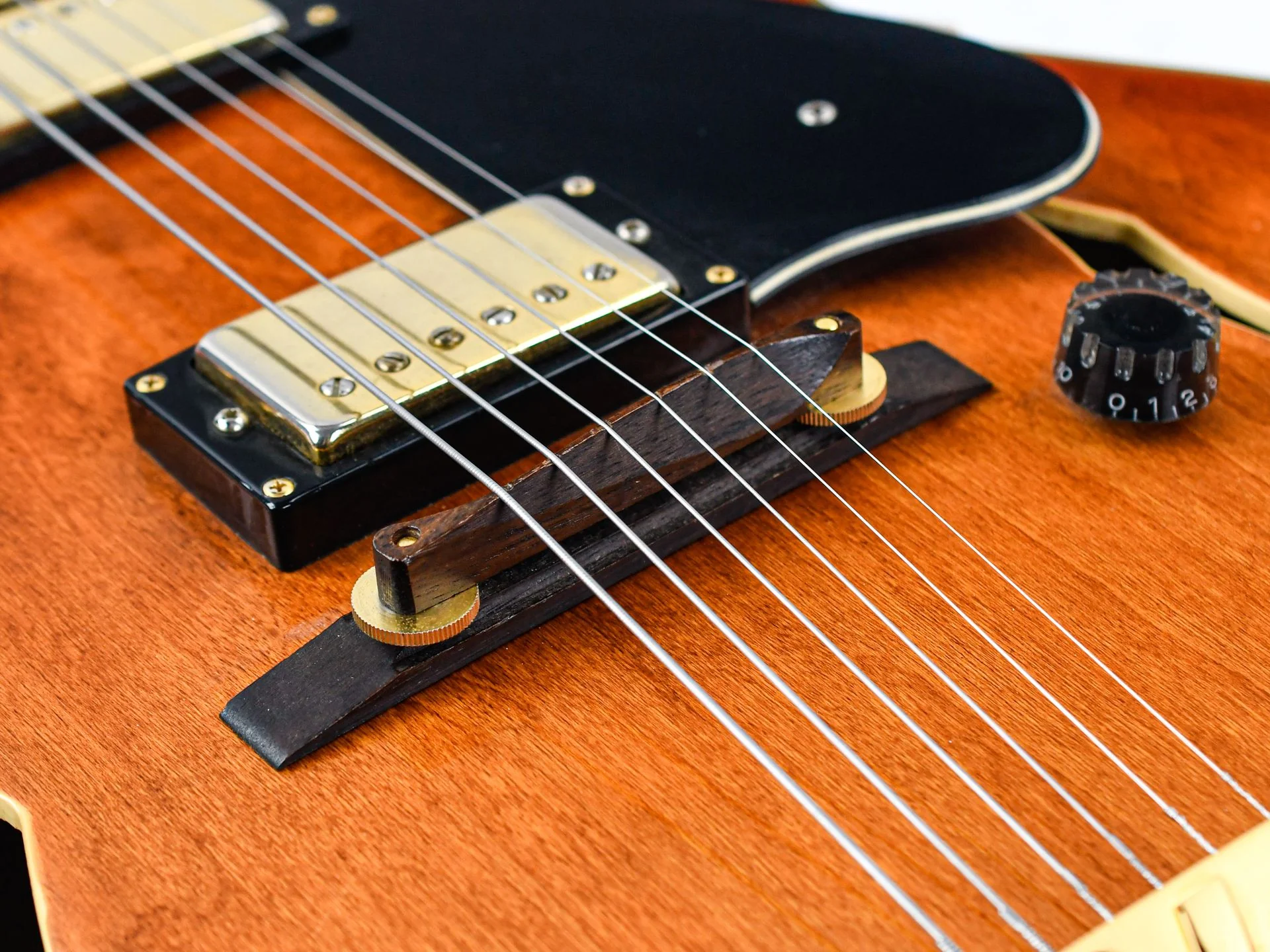 Cane Archtop Cherry Sunburst 1993 - Image 7