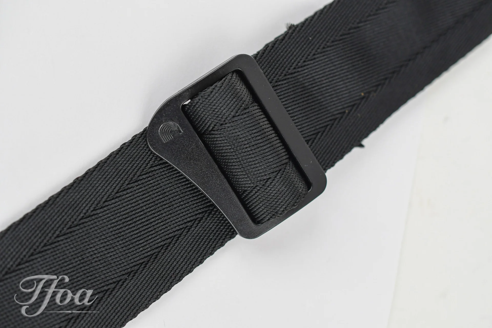 D’Addario Auto Lock Guitar Strap Black - Image 2