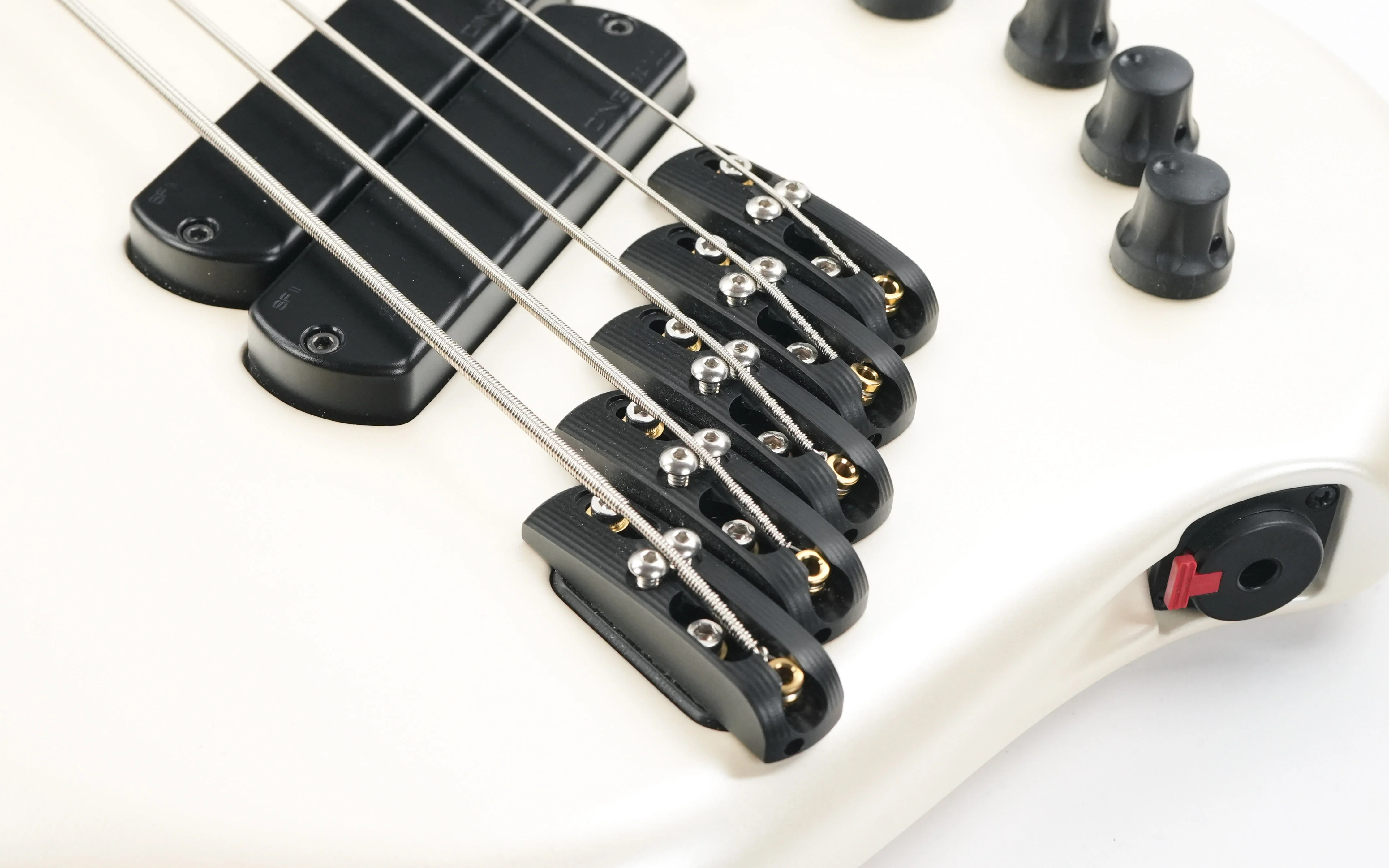 Dingwall Lee Sklar 5 String Pearl White 2023 - Image 7