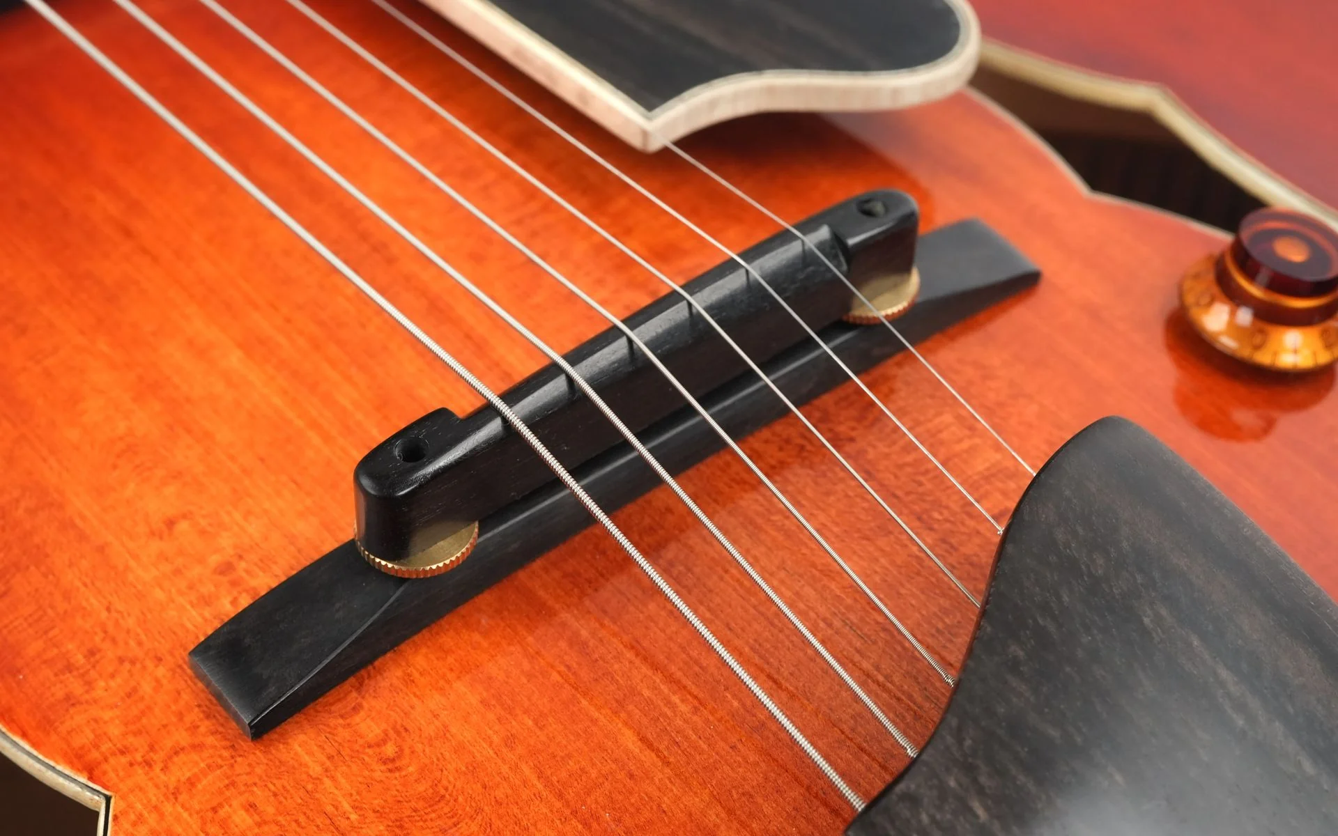Eastman AR580CE Honeyburst - Image 7