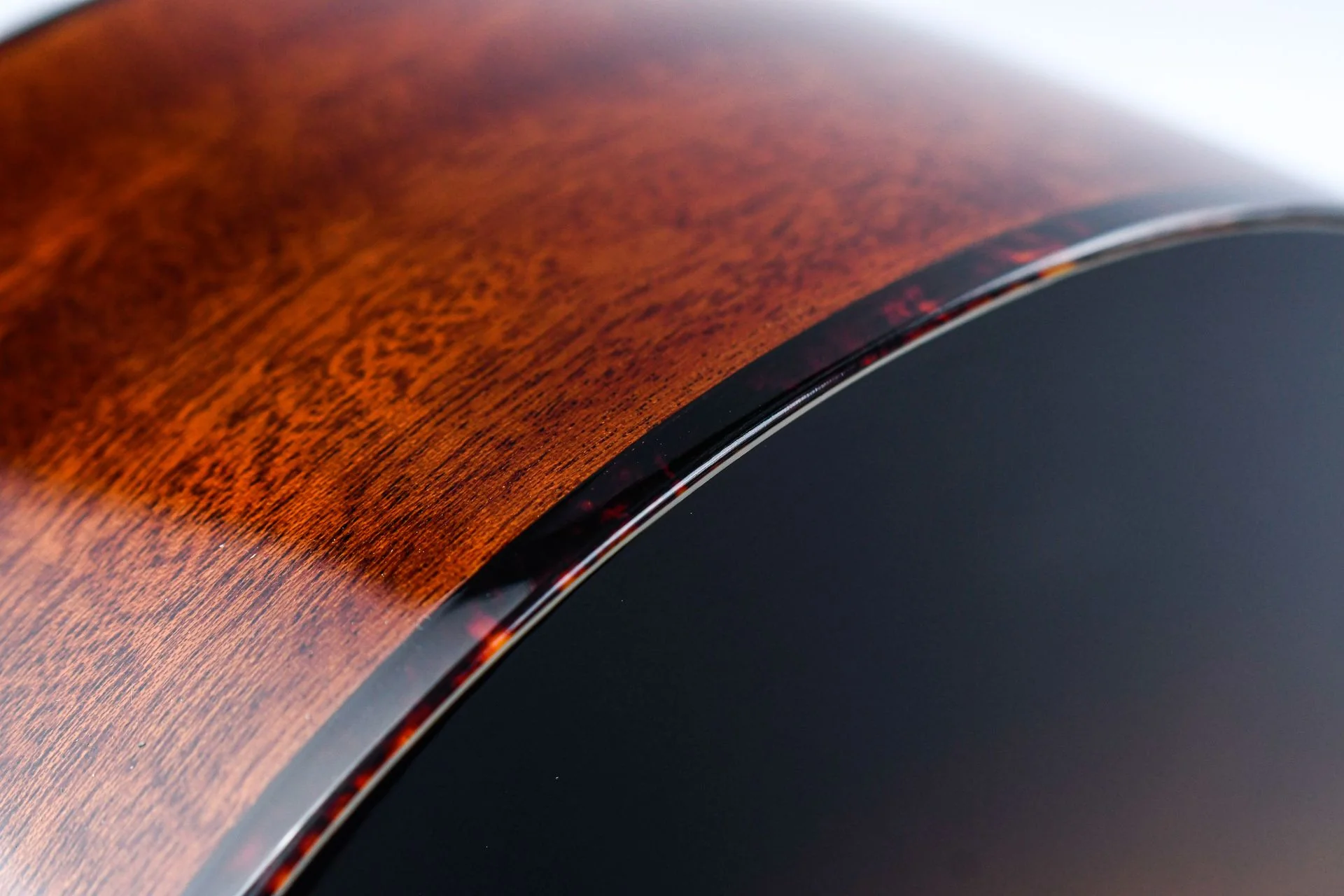 Eastman E1 OOSS Deluxe Sunburst - Image 11