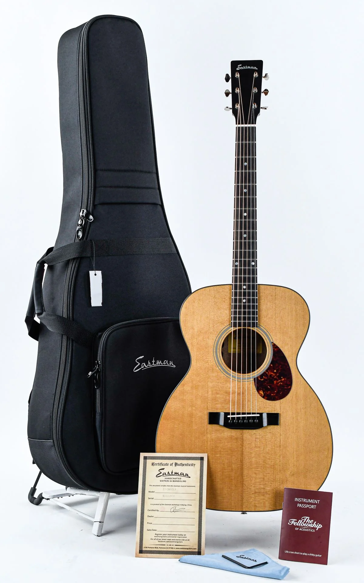 Eastman E1OM Deluxe - Image 3