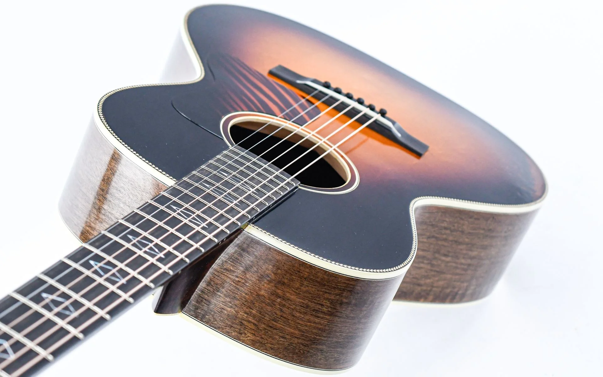 Eastman E22 OOSS/v Antique Sunburst - Image 9