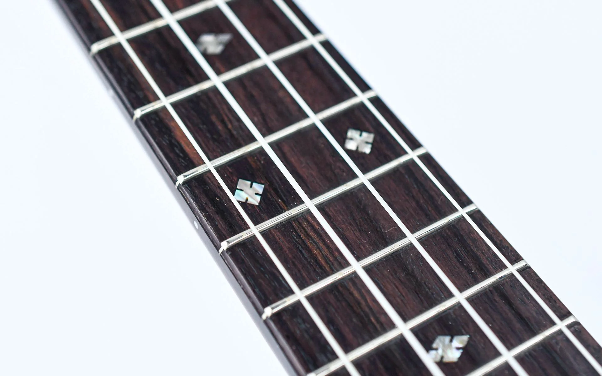 Eastman EU3C Concert Ukulele - Image 11