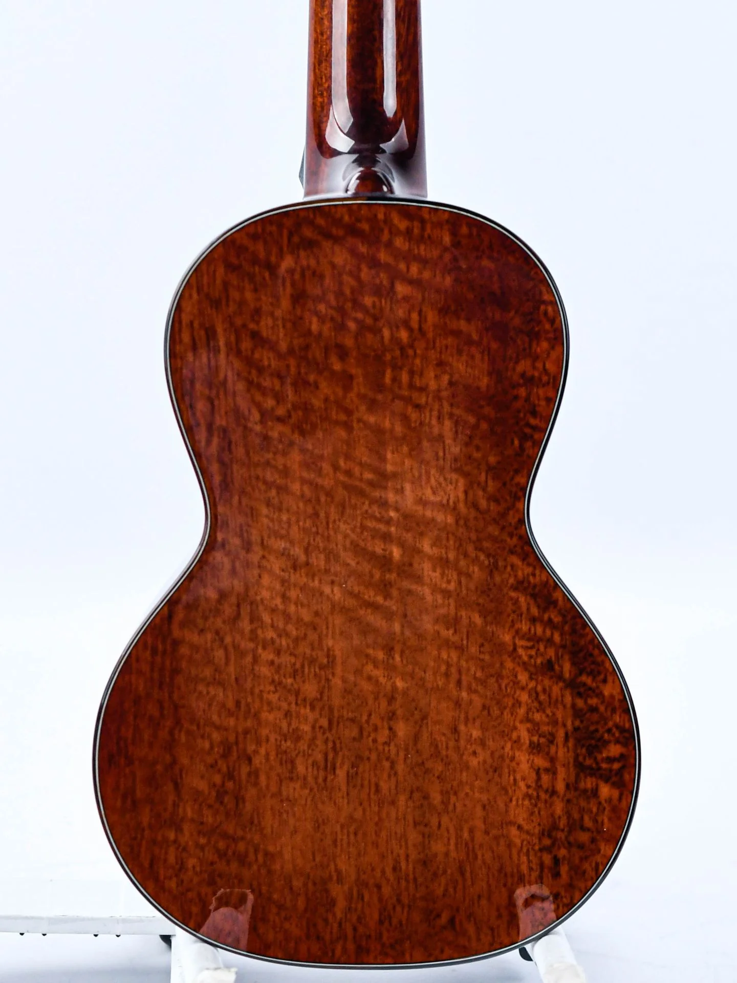 Eastman EU3C Concert Ukulele - Image 8