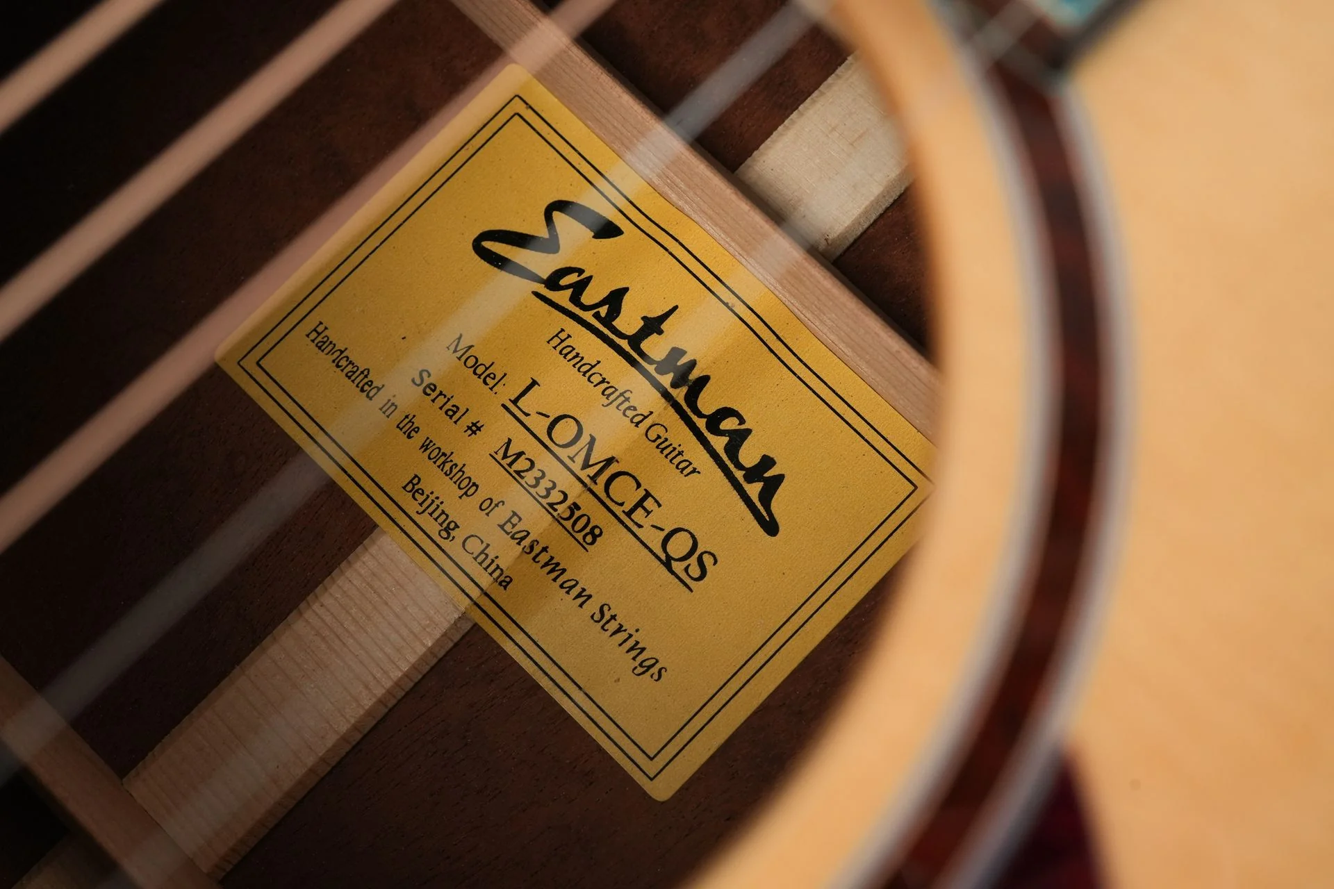 Eastman Luthier OMCE Quilted Sapele 2023 - Image 11