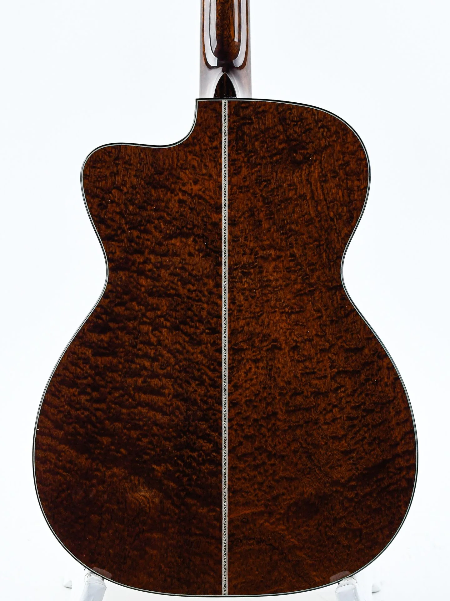 Eastman Luthier OMCE Quilted Sapele European Spruce - Image 8