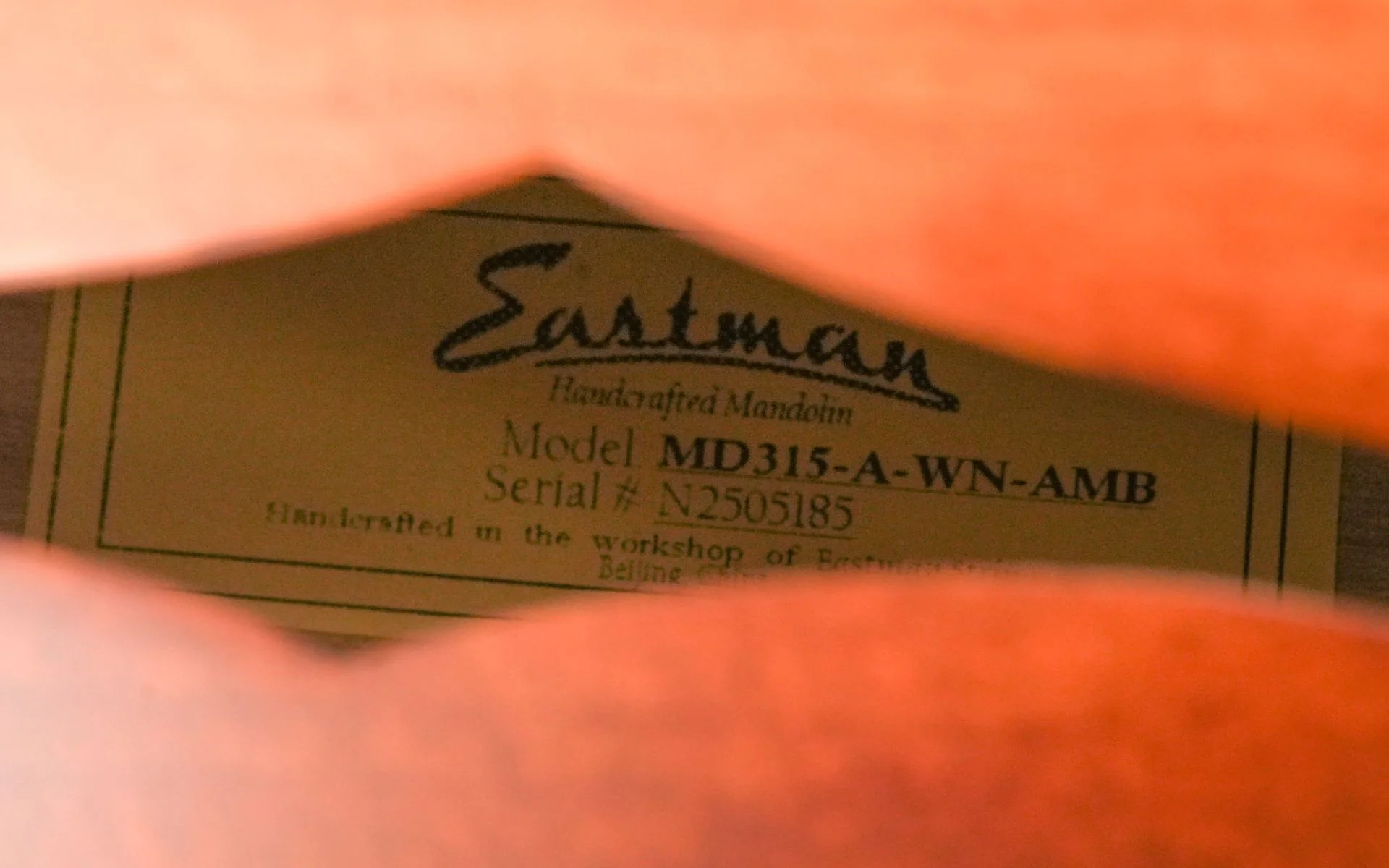 Eastman MD315 Adirondack Wide Nut Amberburst - Image 12