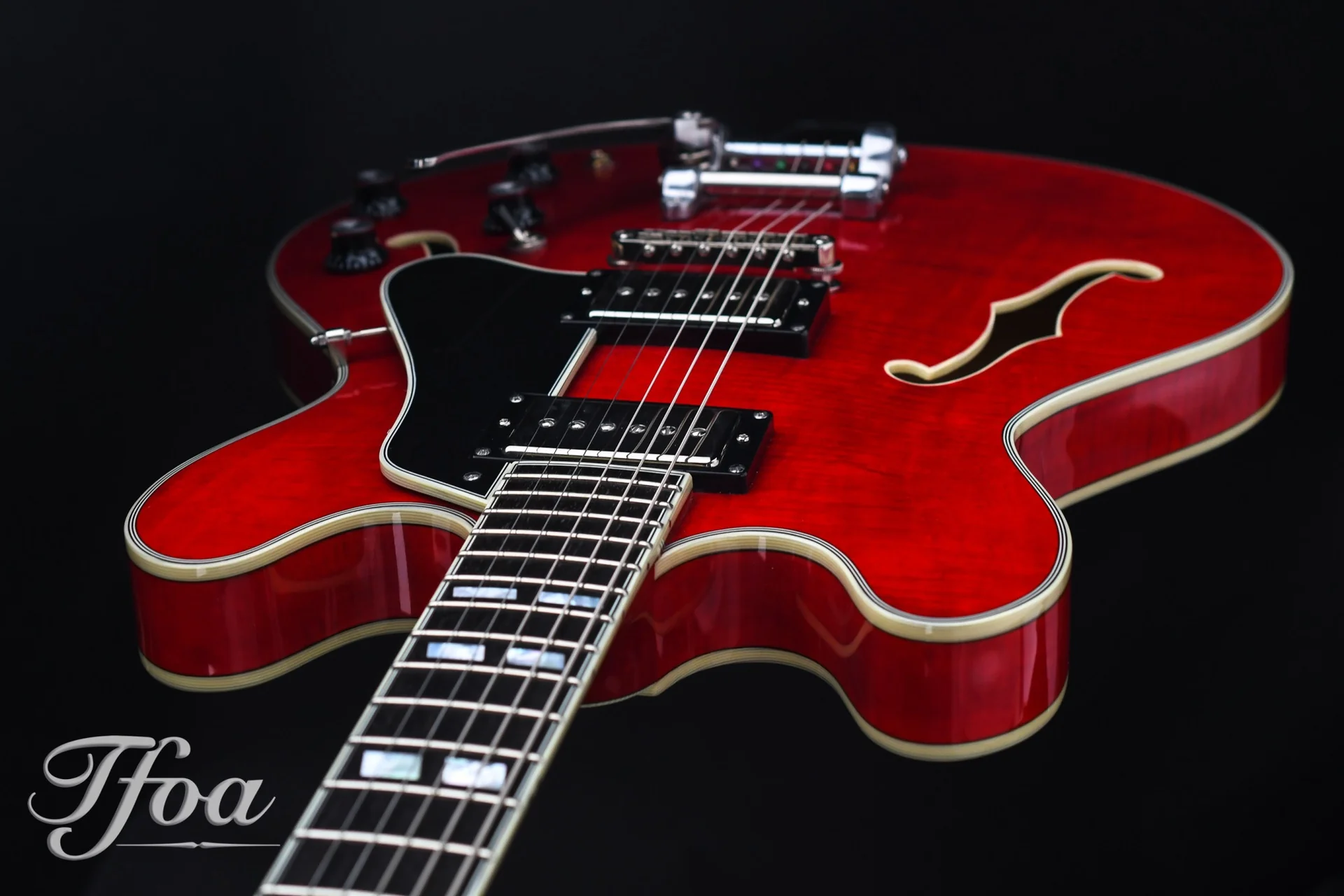 Eastman T486B Cherry Red Bigsby - Image 11