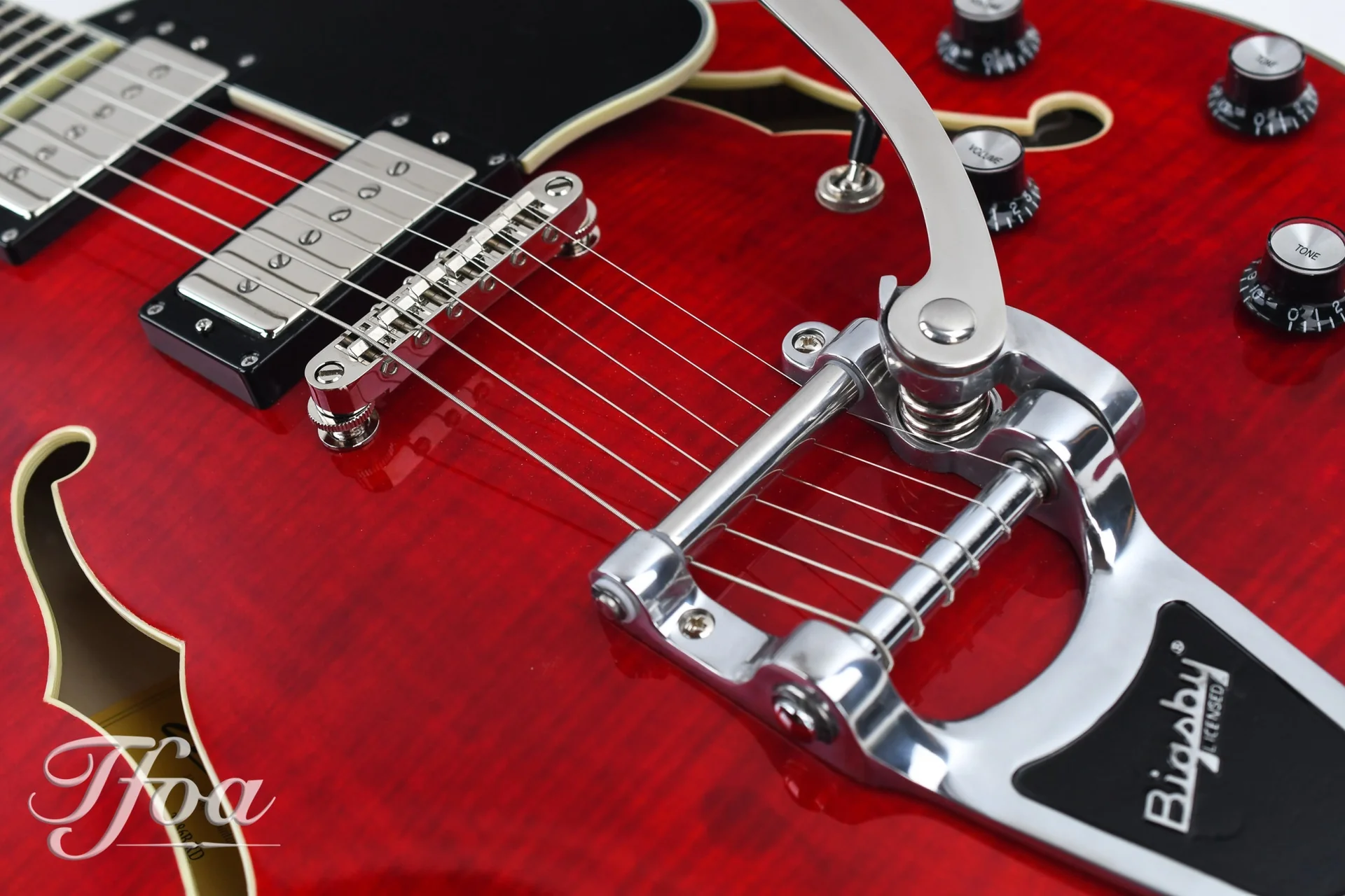 Eastman T486B Cherry Red Bigsby - Image 7