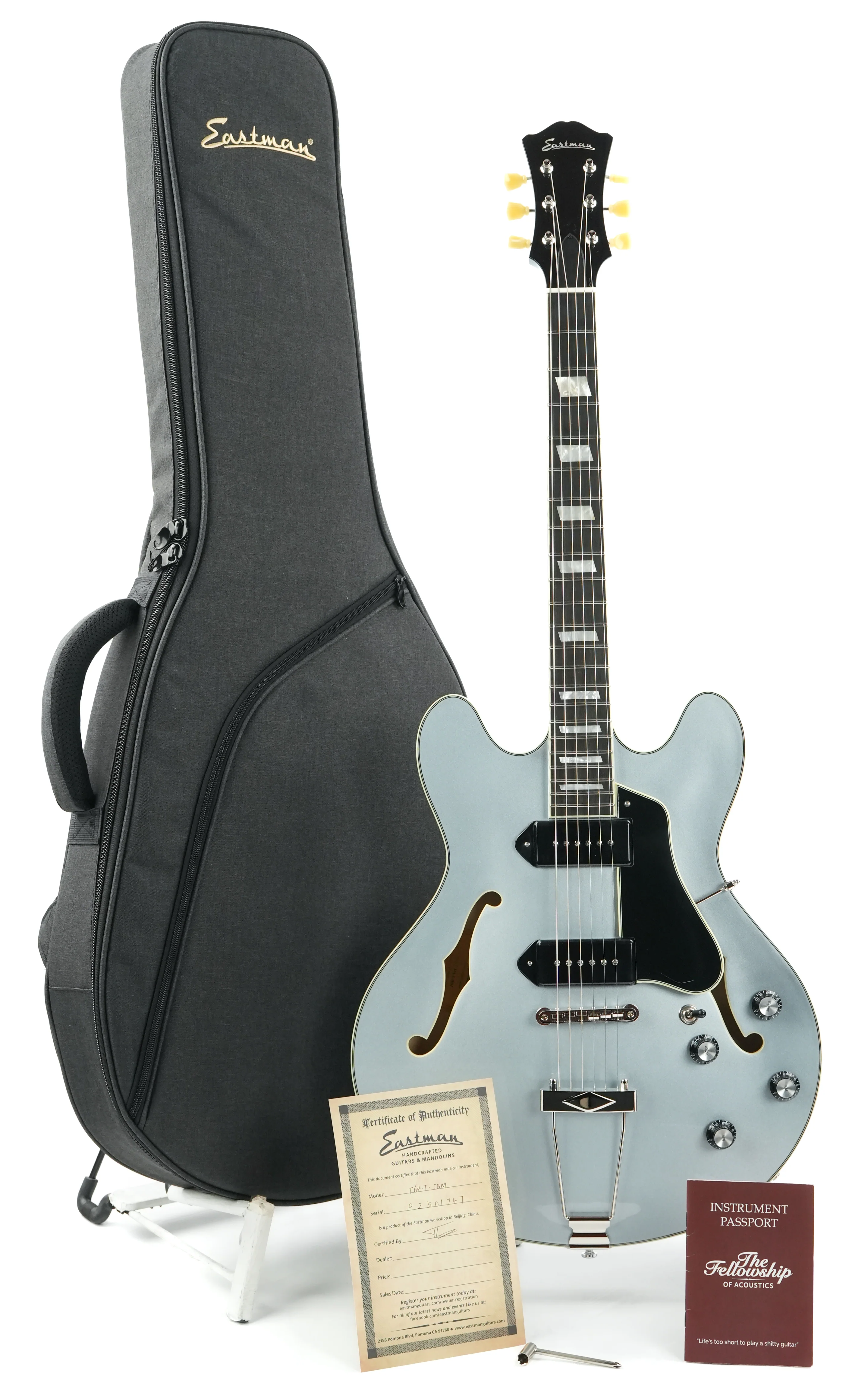 Eastman T64 Thinline Ice Blue Metallic - Image 3