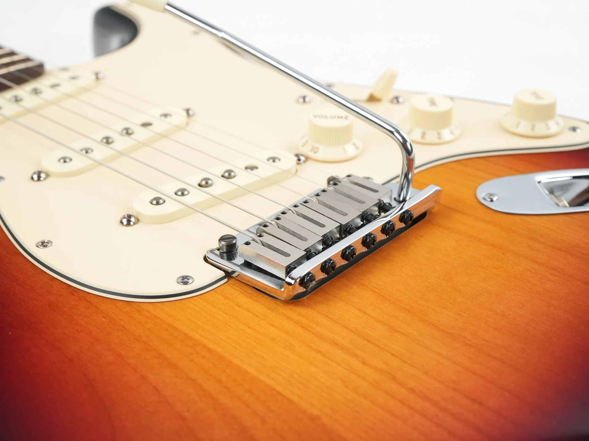 Fender 60th Anniversary American Stratocaster Sunburst 2006 - Image 7