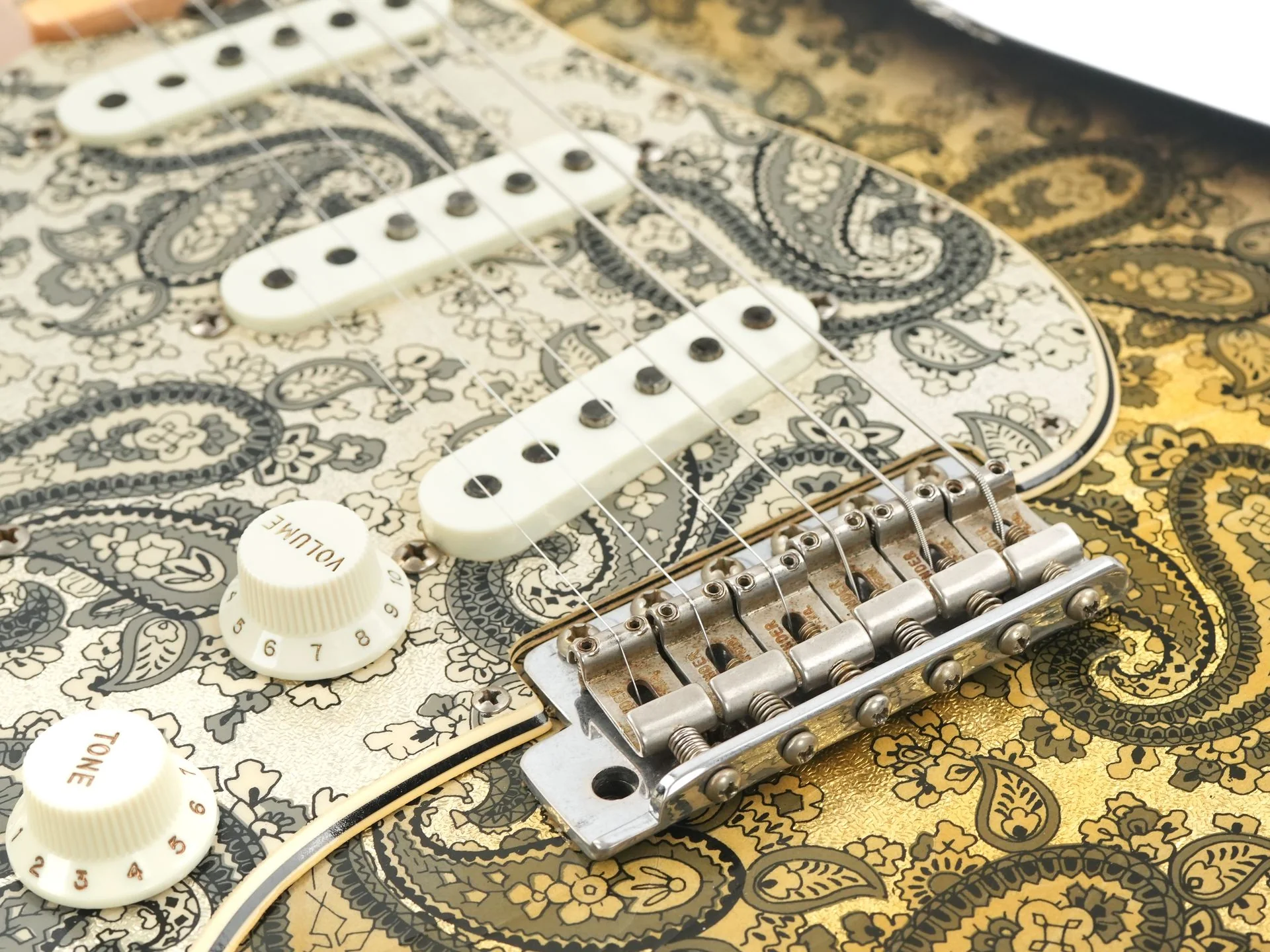 Fender 68 Stratocaster Custom Shop Ltd Black Paisley Relic Lefty 2019 - Image 7