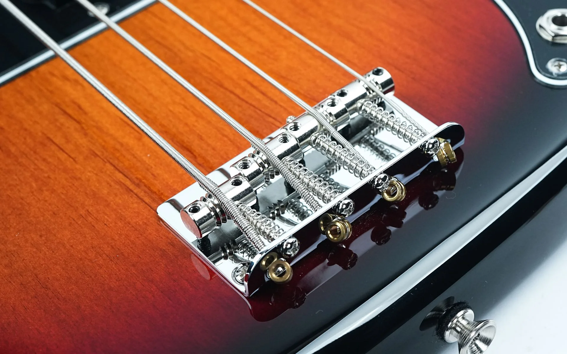 Fender American Professional Classic Precision Bass 3 Color Sunburst - Image 7