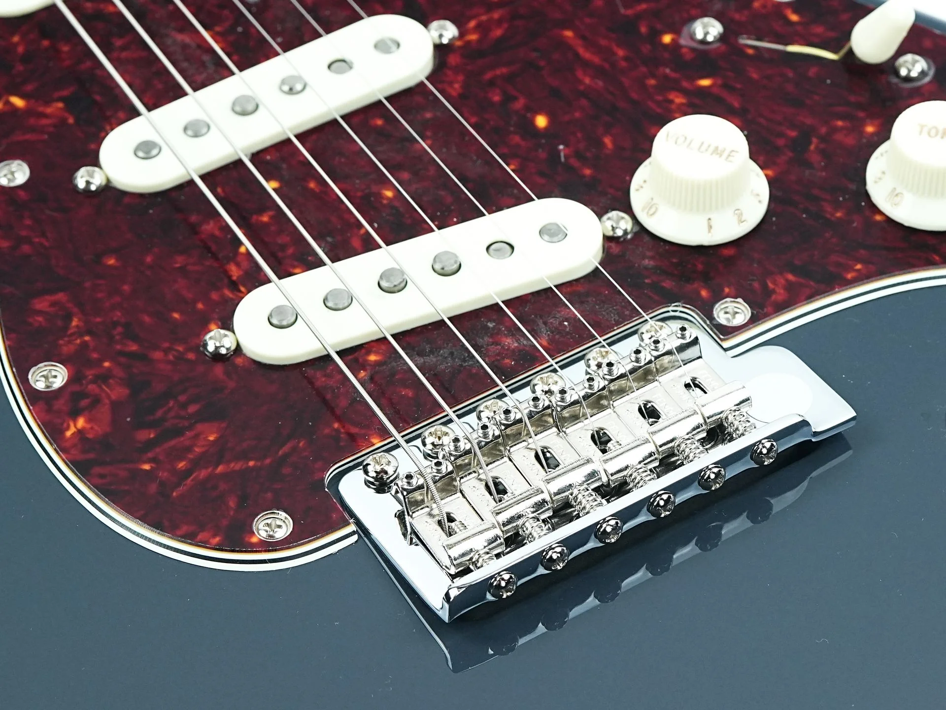 Fender American Professional Classic Stratocaster Faded Black - Image 7