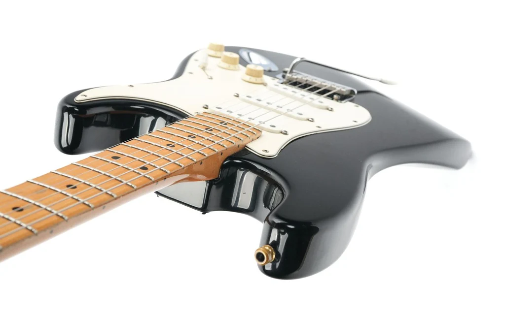 Fender American Standard Stratocaster Black 1996 - Image 10