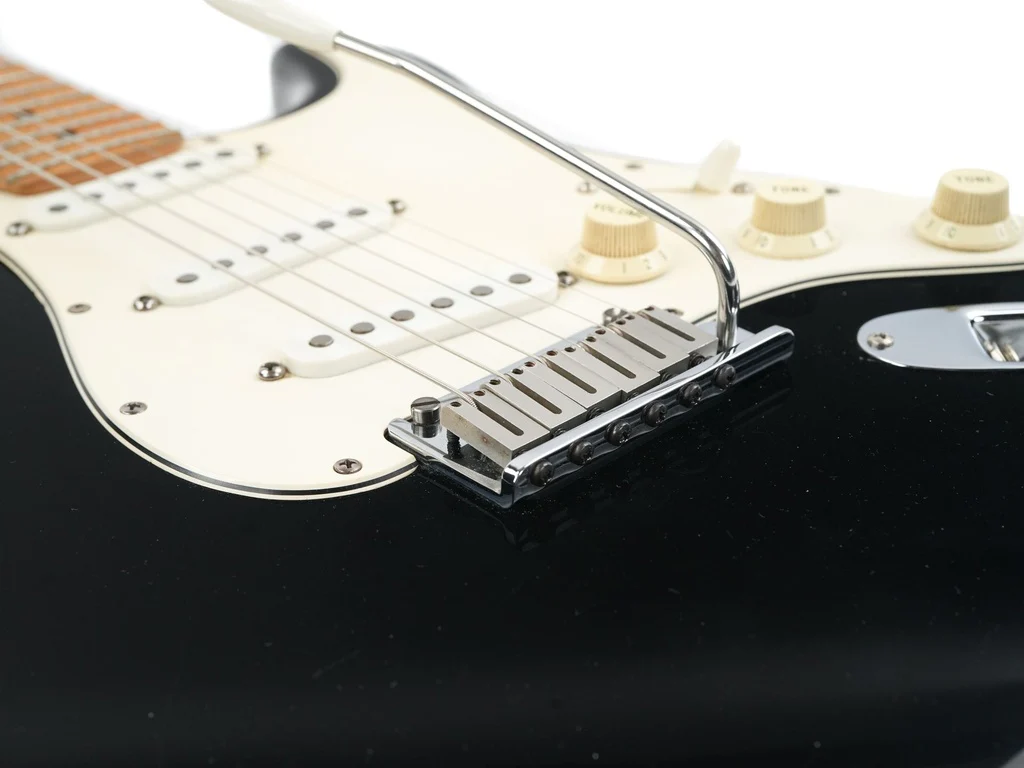 Fender American Standard Stratocaster Black 1996 - Image 7
