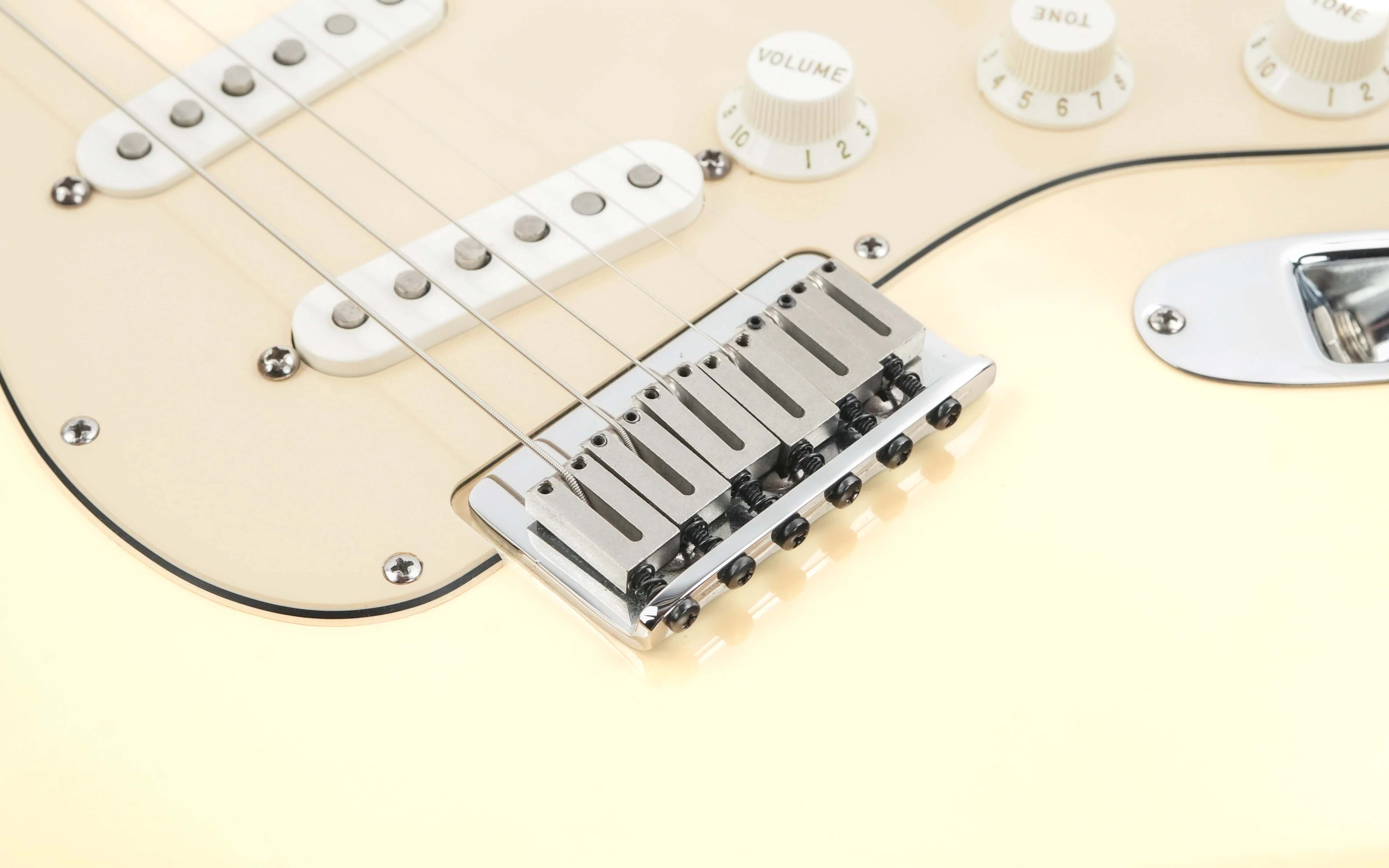 Fender American Stratocaster Hardtail Olympic White 2006 - Image 7