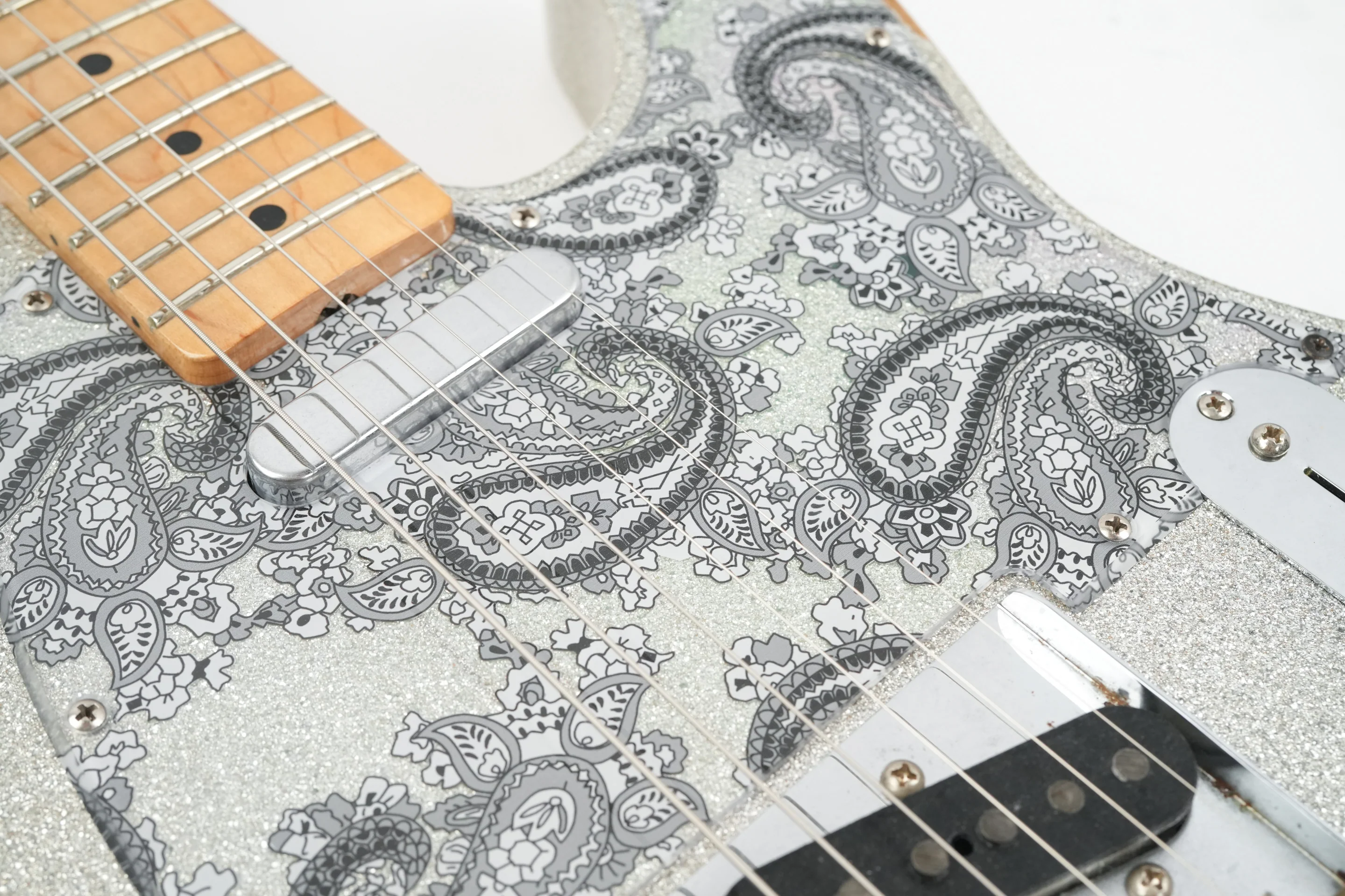 Fender Brad Paisley Road Worn Telecaster Silver Sparkle 2017 - Image 11