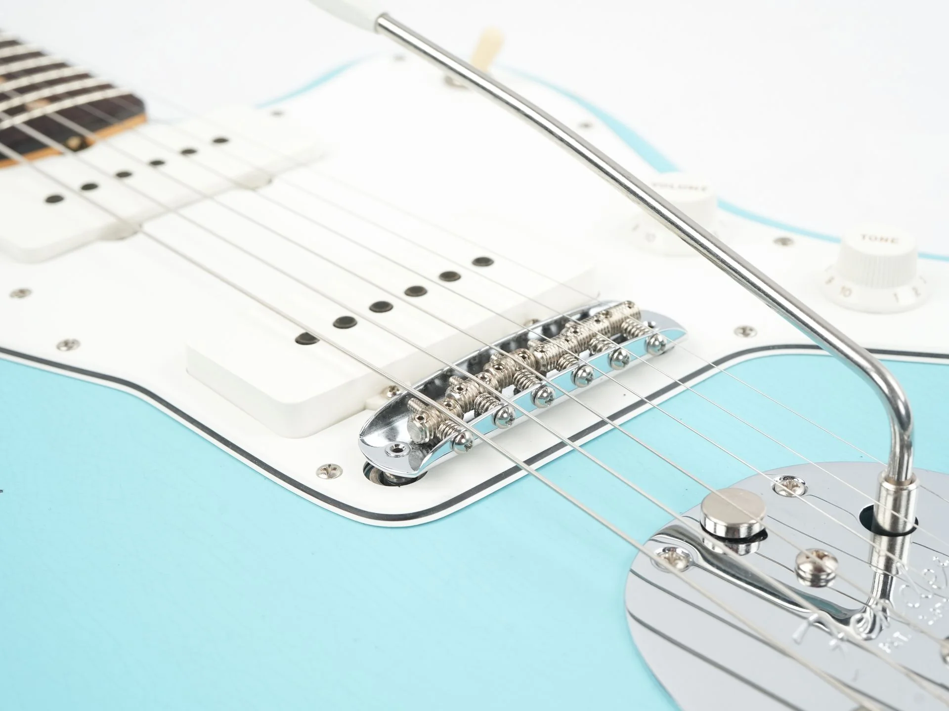 Fender Custom Shop 1962 Jazzmaster Relic Daphne Blue - Image 7