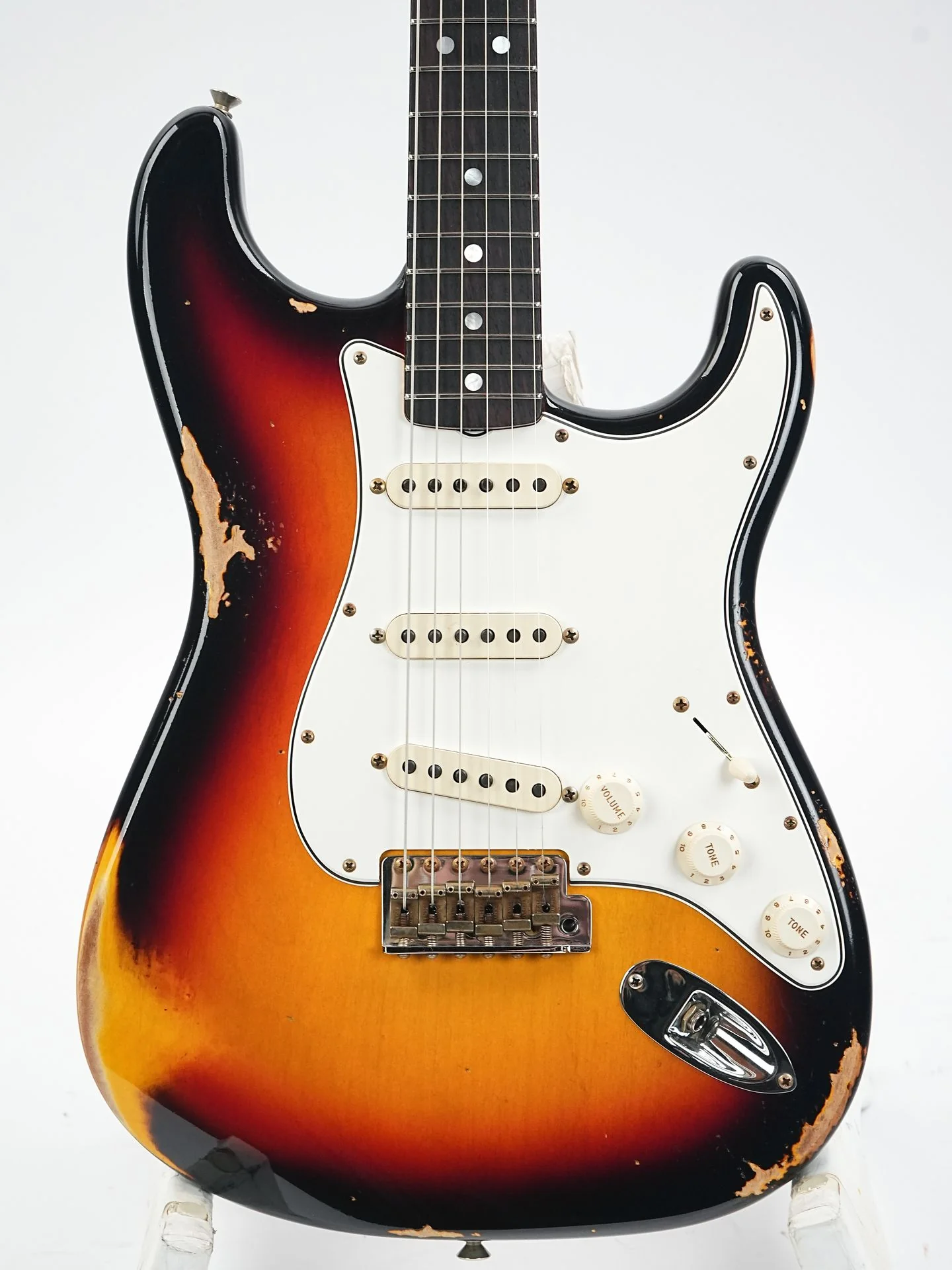 Fender Custom Shop 1965 Stratocaster 3 Color Sunburst Heavy Relic 2025 - Image 5