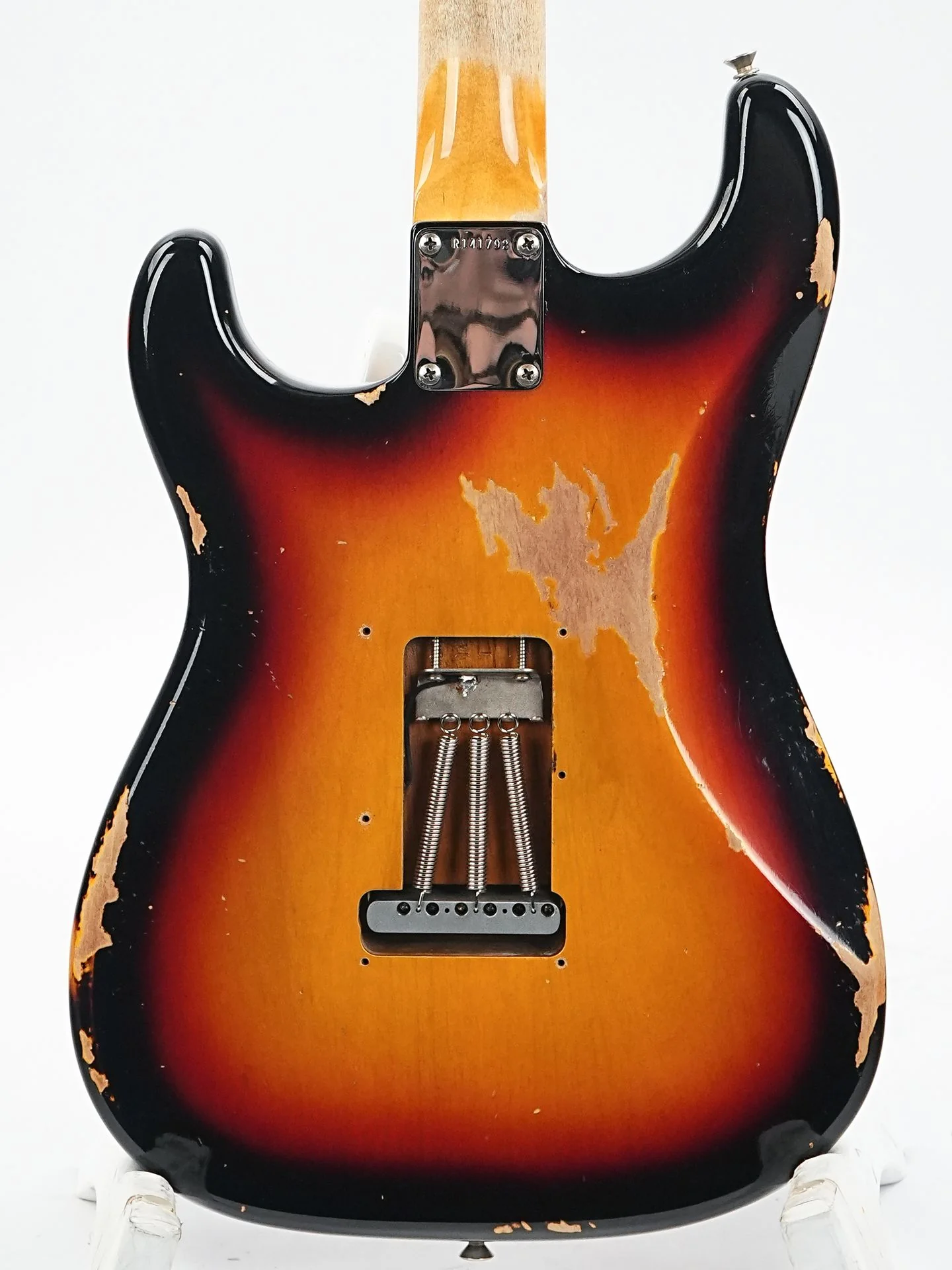 Fender Custom Shop 1965 Stratocaster 3 Color Sunburst Heavy Relic 2025 - Image 8