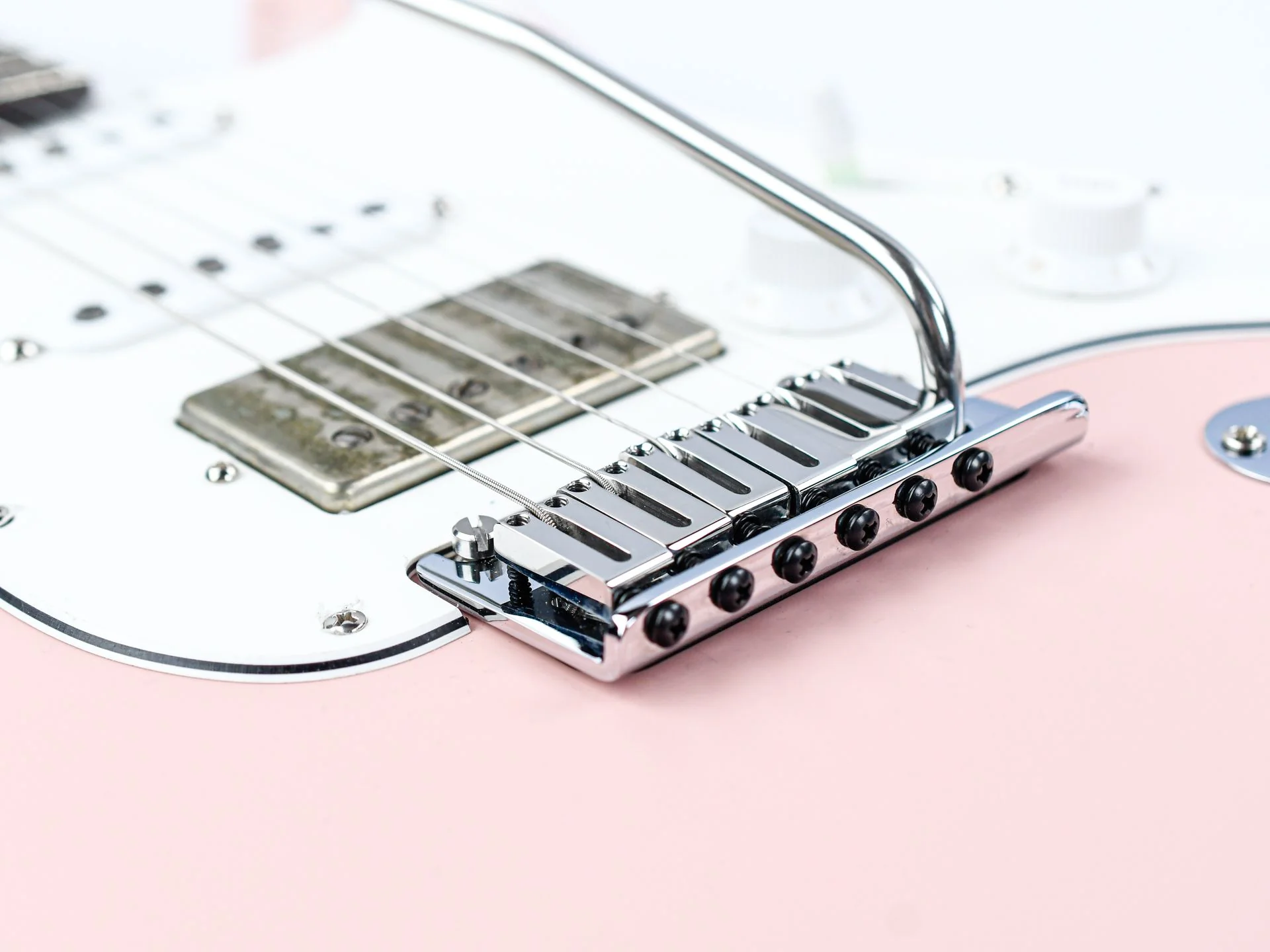 Fender Custom Shop 60 Stratocaster HSS Shell Pink NOS - Image 7