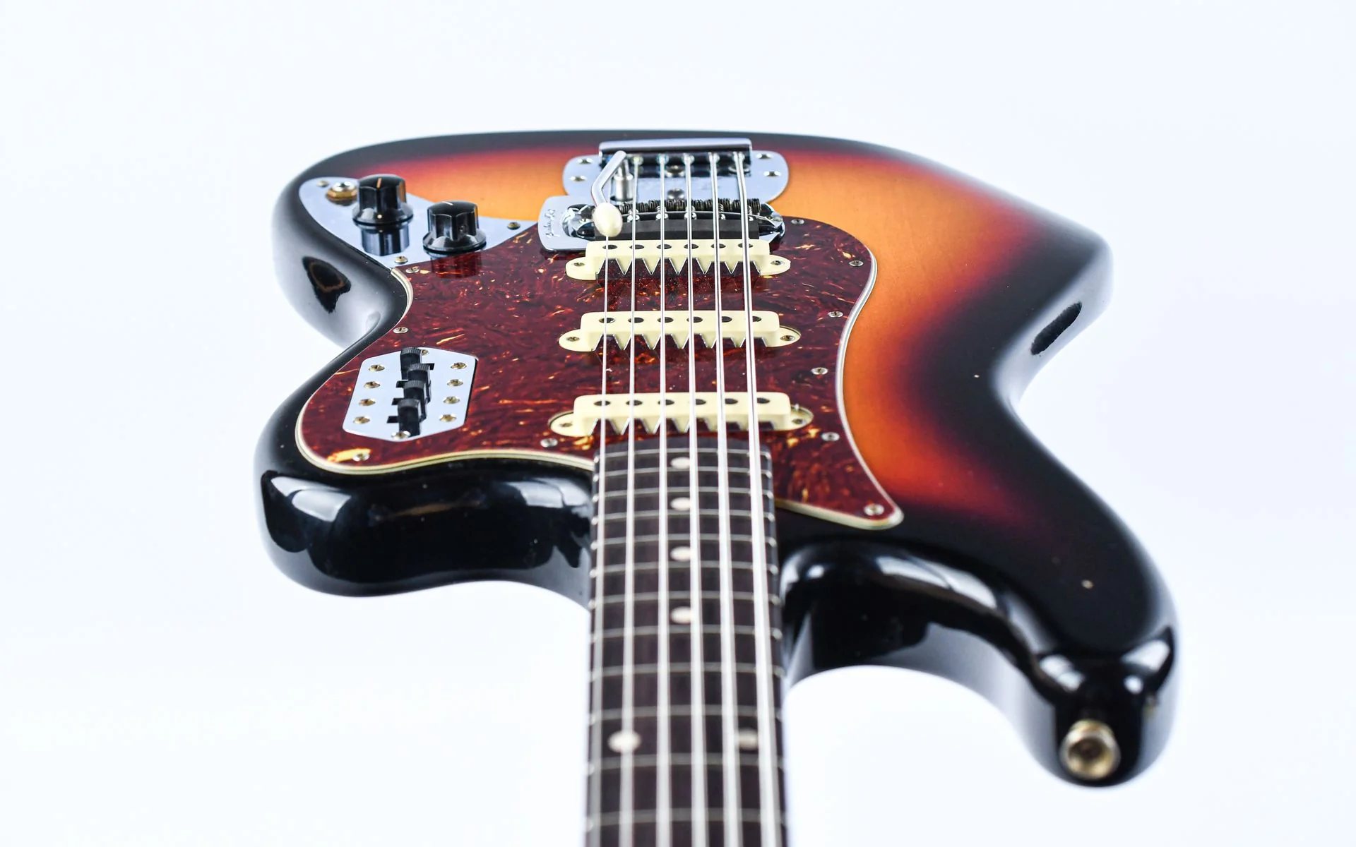 Fender Custom Shop Bass VI 3 Tone Sunburst Journeyman Relic - Image 12