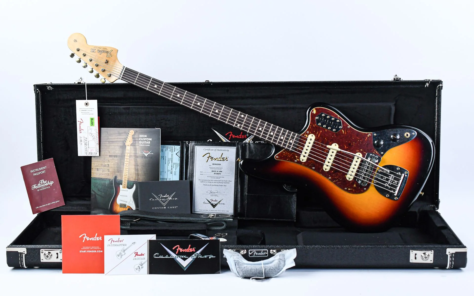 Fender Custom Shop Bass VI 3 Tone Sunburst Journeyman Relic - Image 3