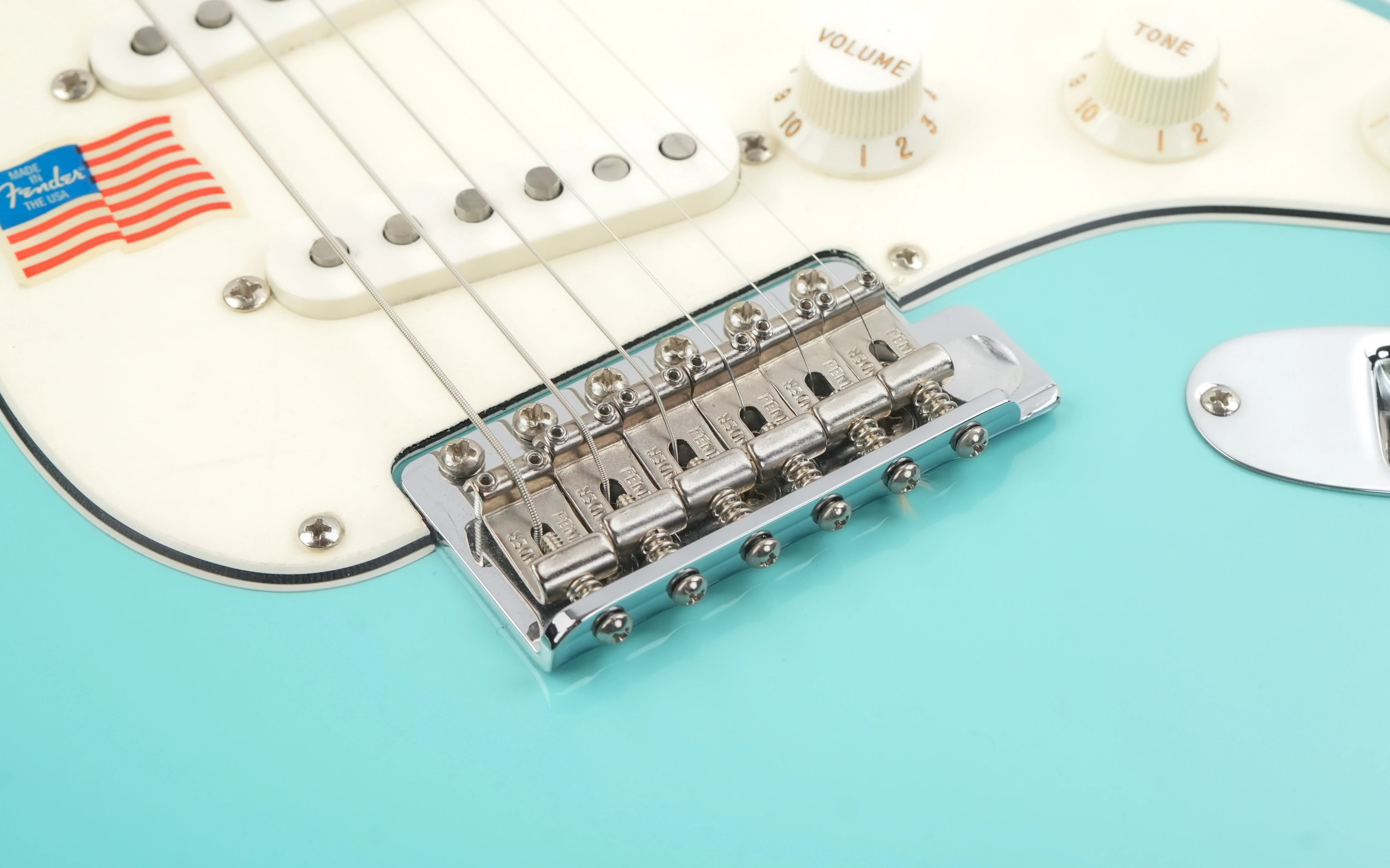 Fender Eric Johnson Stratocaster Tropical Turquoise 2009 - Image 7