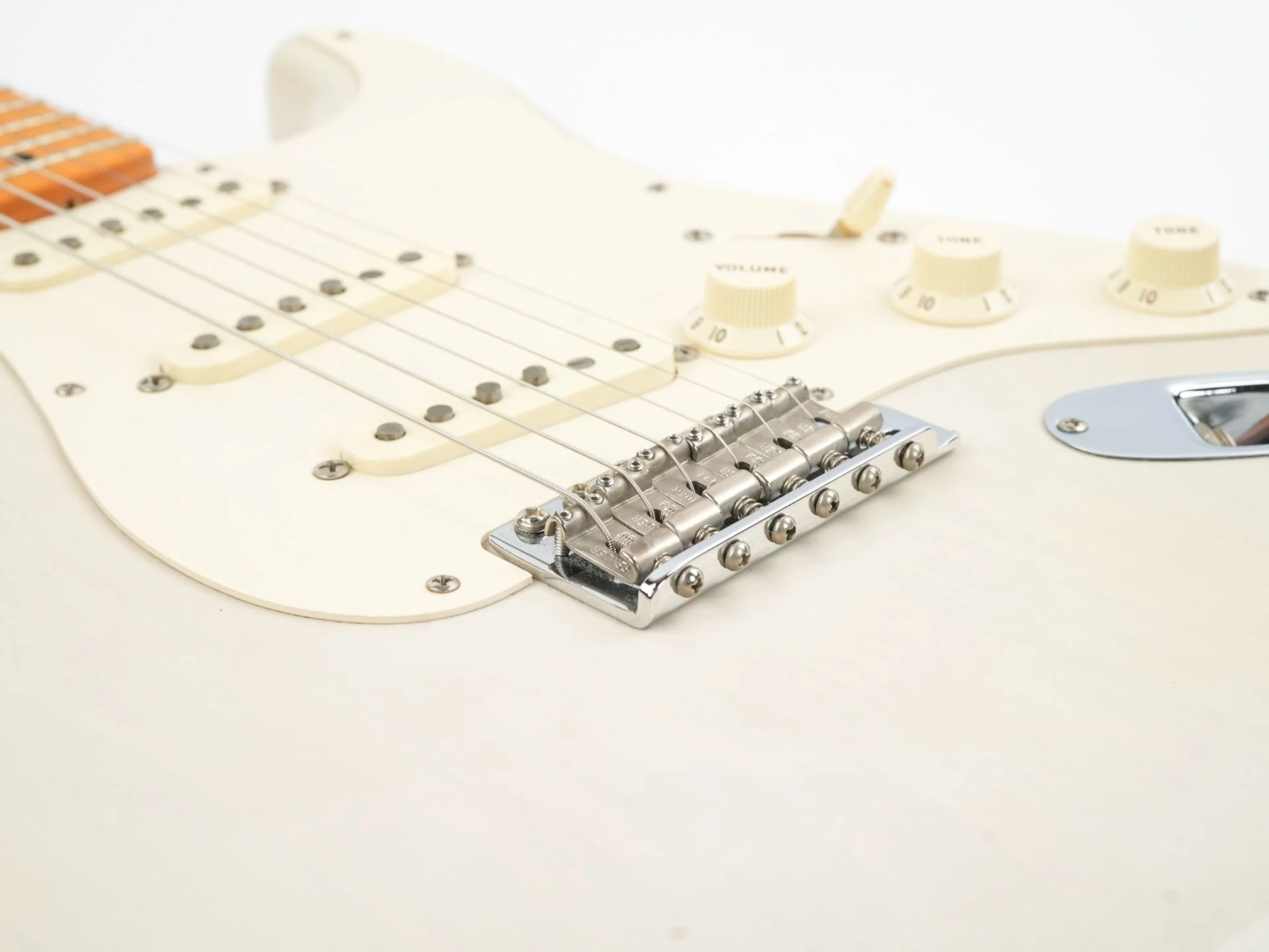 Fender Eric Johnson Stratocaster White Blonde 2006 - Image 7