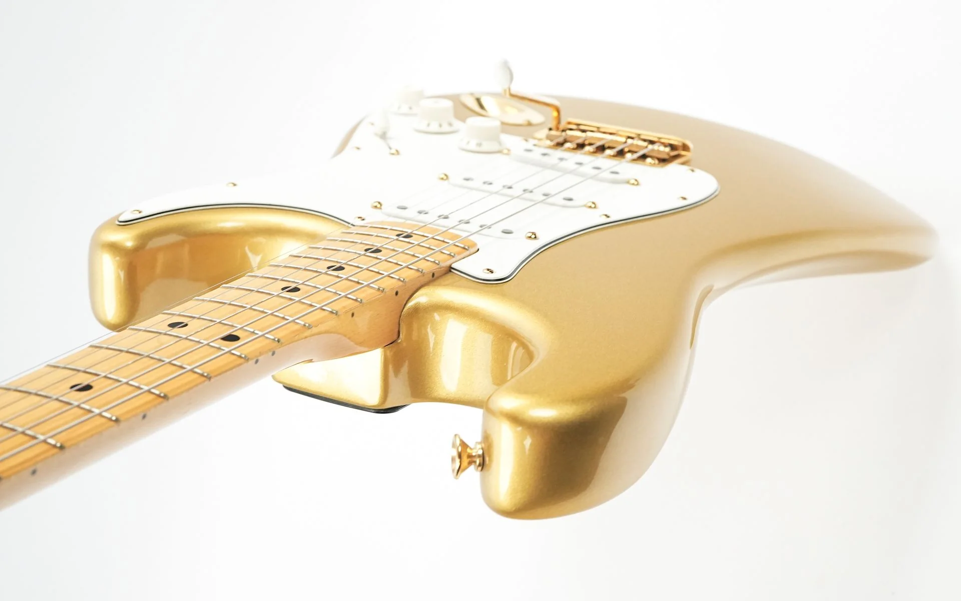 Fender Gold Stratocaster 1982 - Image 10