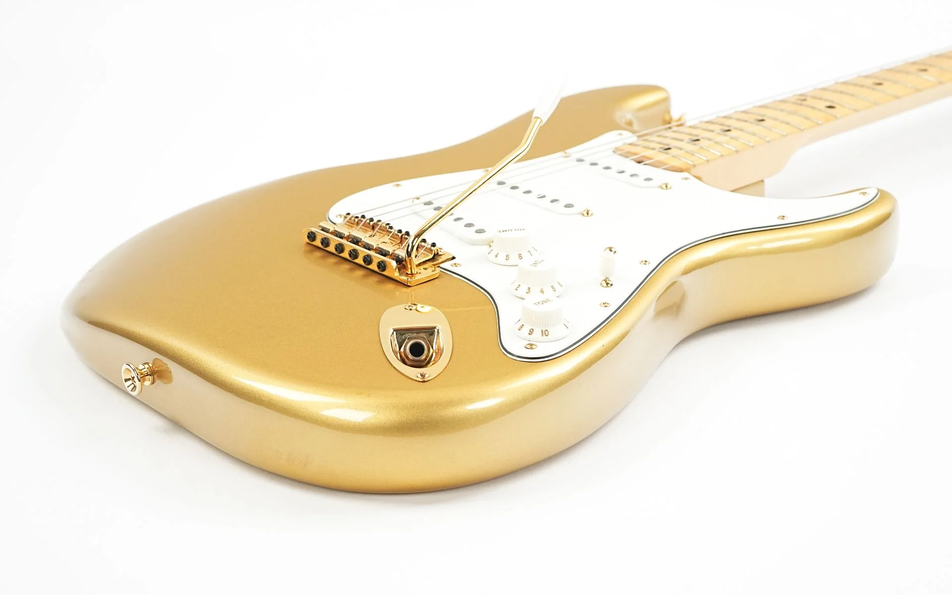 Fender Gold Stratocaster 1982 - Image 11