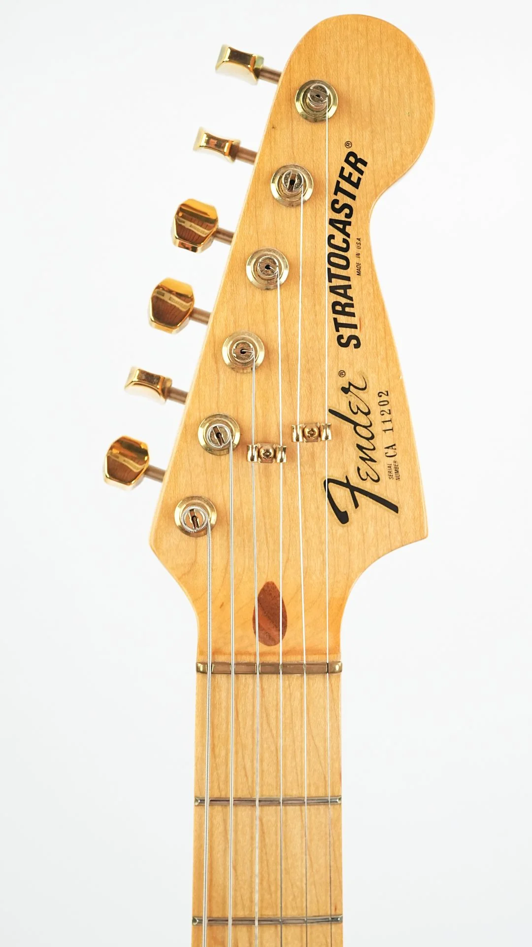 Fender Gold Stratocaster 1982 - Image 2