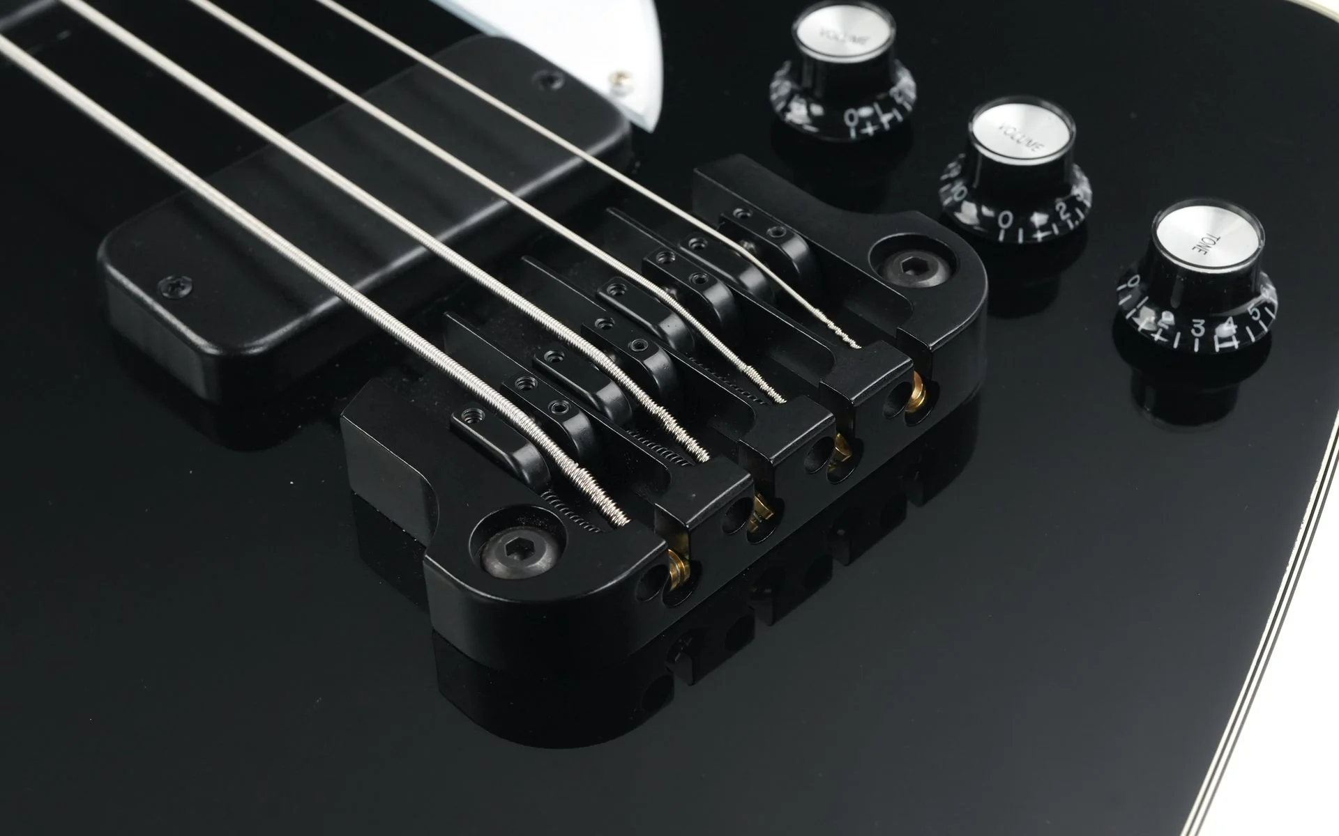 Gibson Gene Simmons G2 Thunderbird 2022 - Image 6