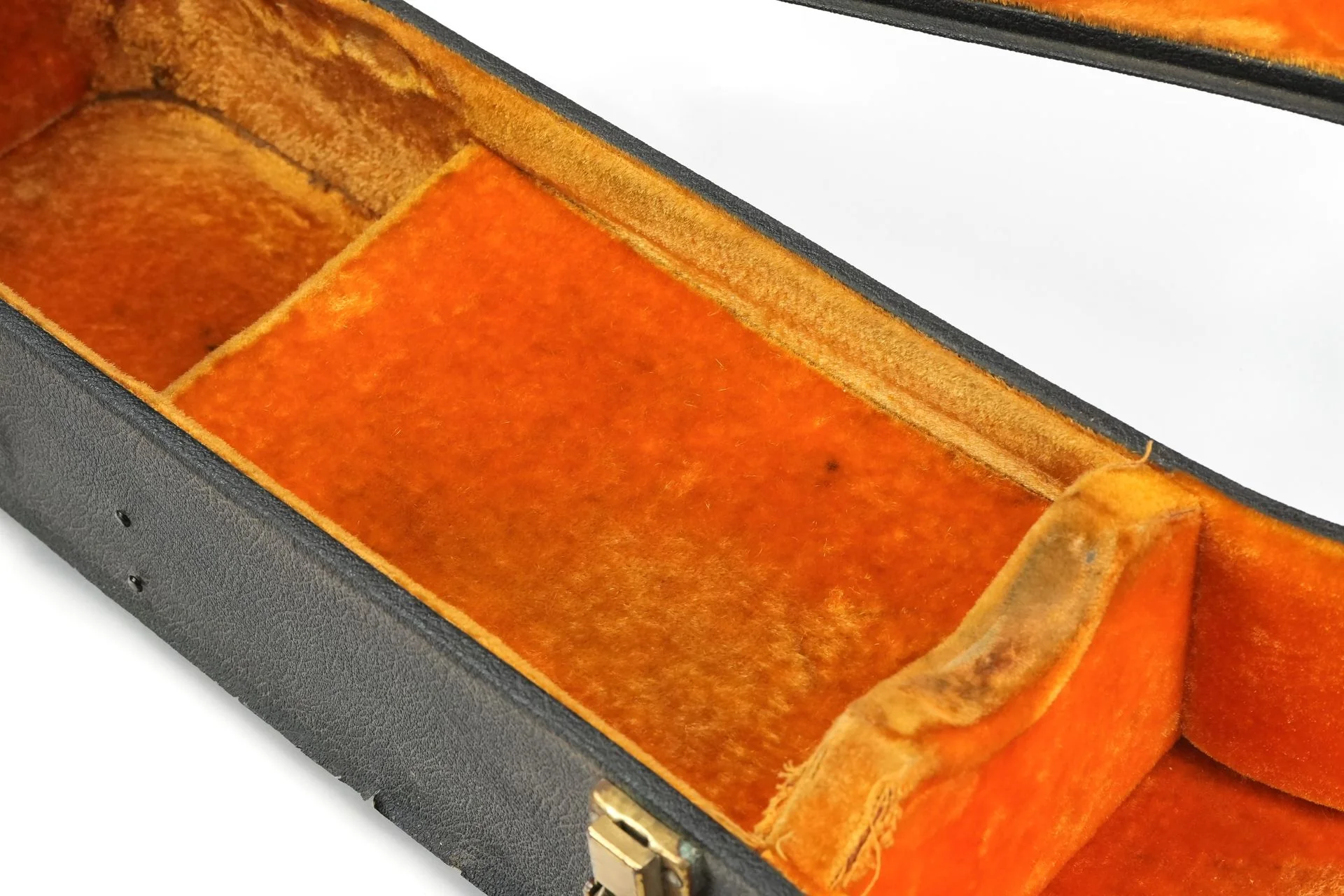 Gibson J200 Case Black with Yellow Lining 1960s - Image 4