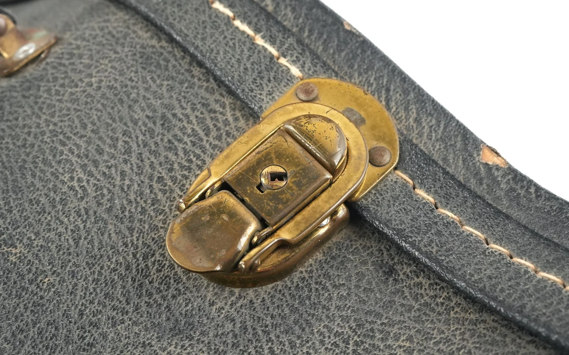 Gibson J200 Case Black with Yellow Lining 1960s - Image 6