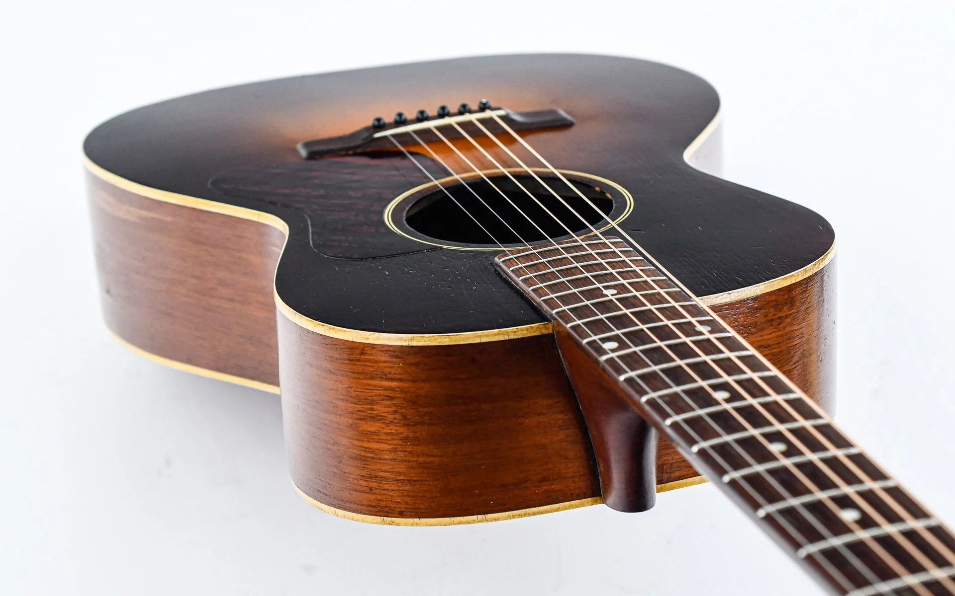 Gibson L00 Sunburst 1939 - Image 10