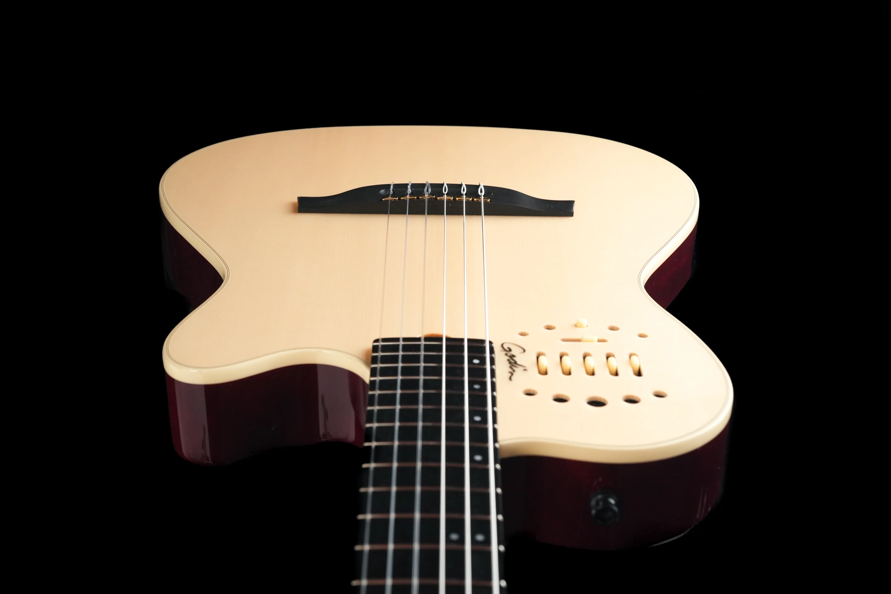 Godin Multiac Nylon Deluxe - Image 13
