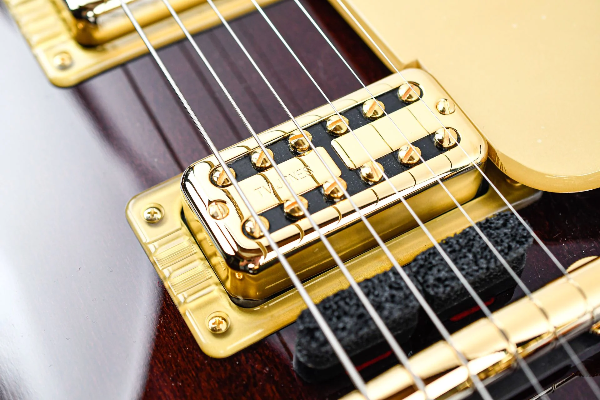 Gretsch G6122T-62 Vintage Select Edition '62 Chet Atkins Country Gentleman Walnut Stain - Image 7