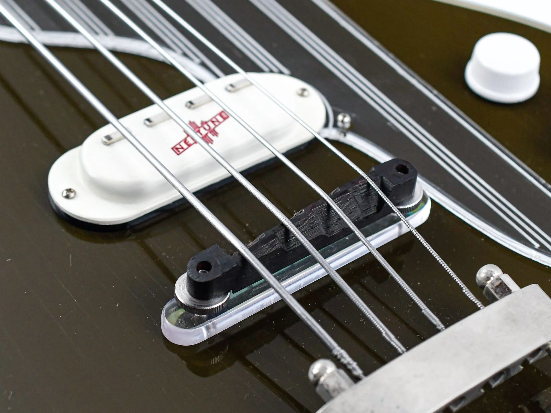 Gun Guitars Neptune Bass Olive Drab - Image 7