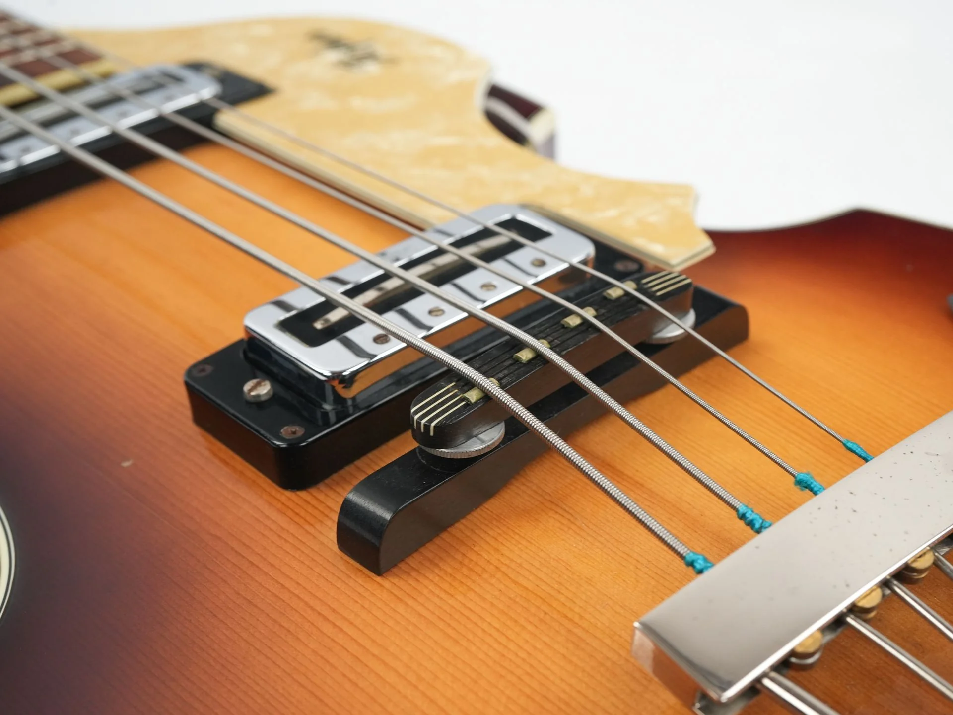 Hofner 500/1 Violin Bass 1968 with Apollo Matching Guitar - Image 9