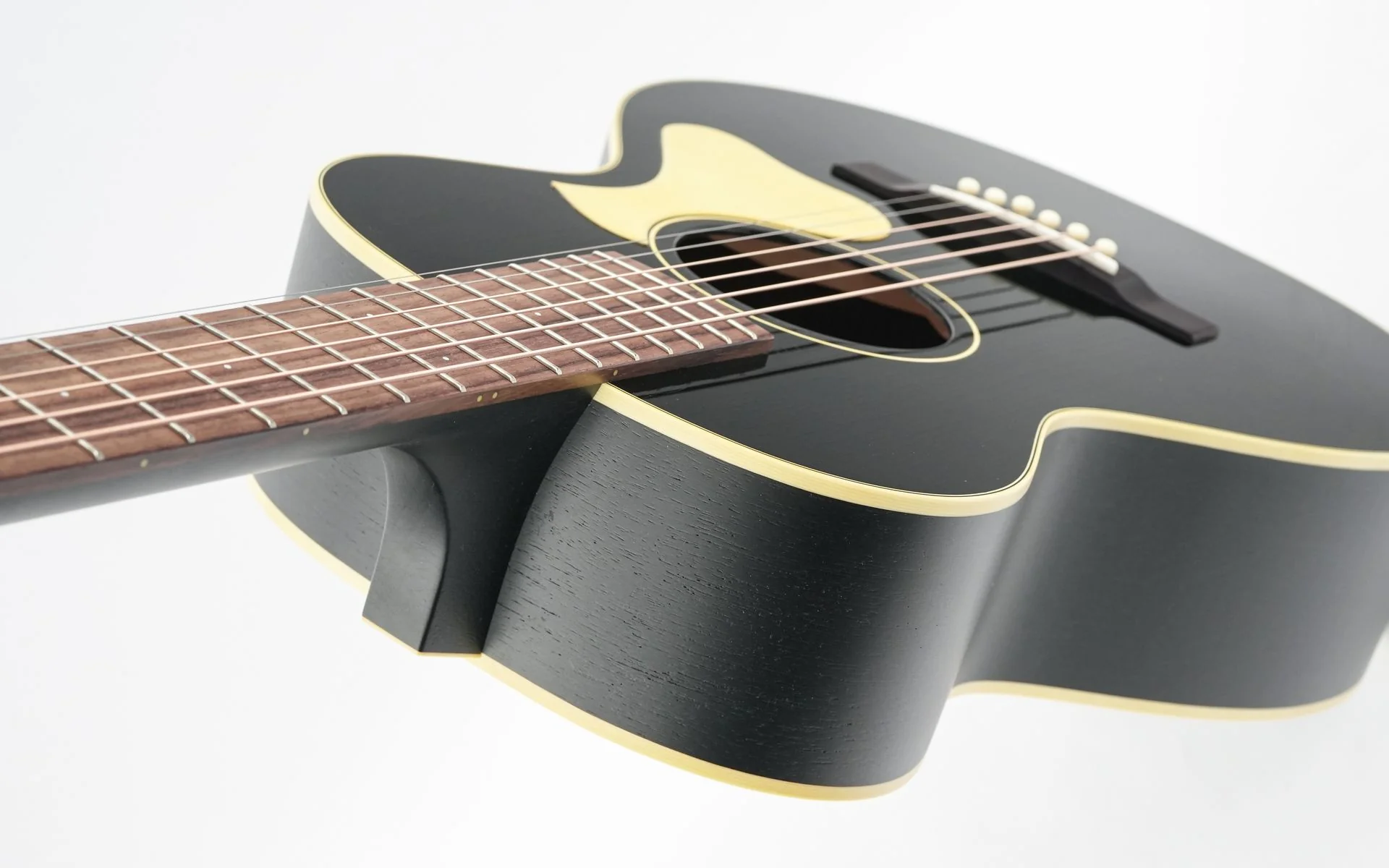 Iris BB Black Adirondack Mahogany - Image 10