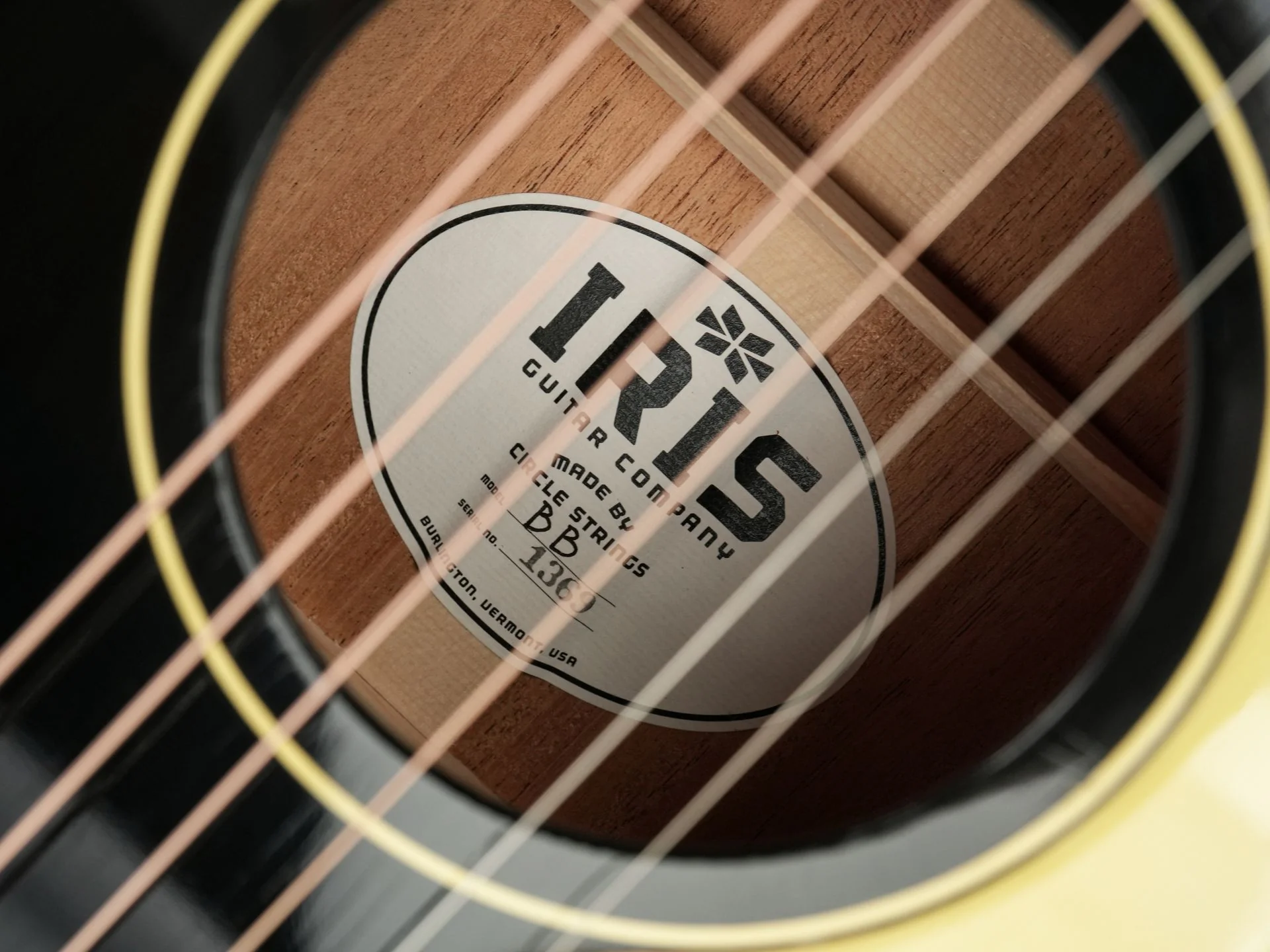 Iris BB Black Adirondack Mahogany - Image 11