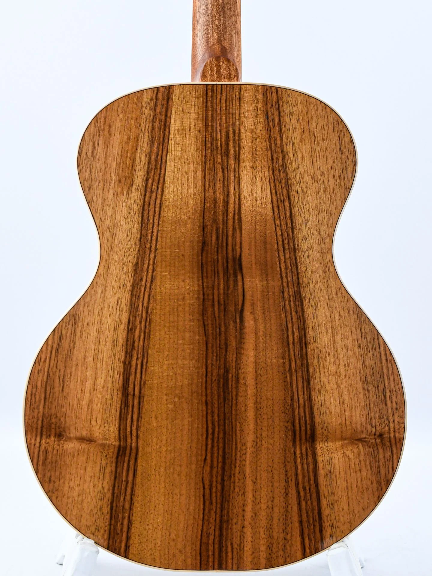 Kalli Tucka OM Lebanon Cedar - Image 8