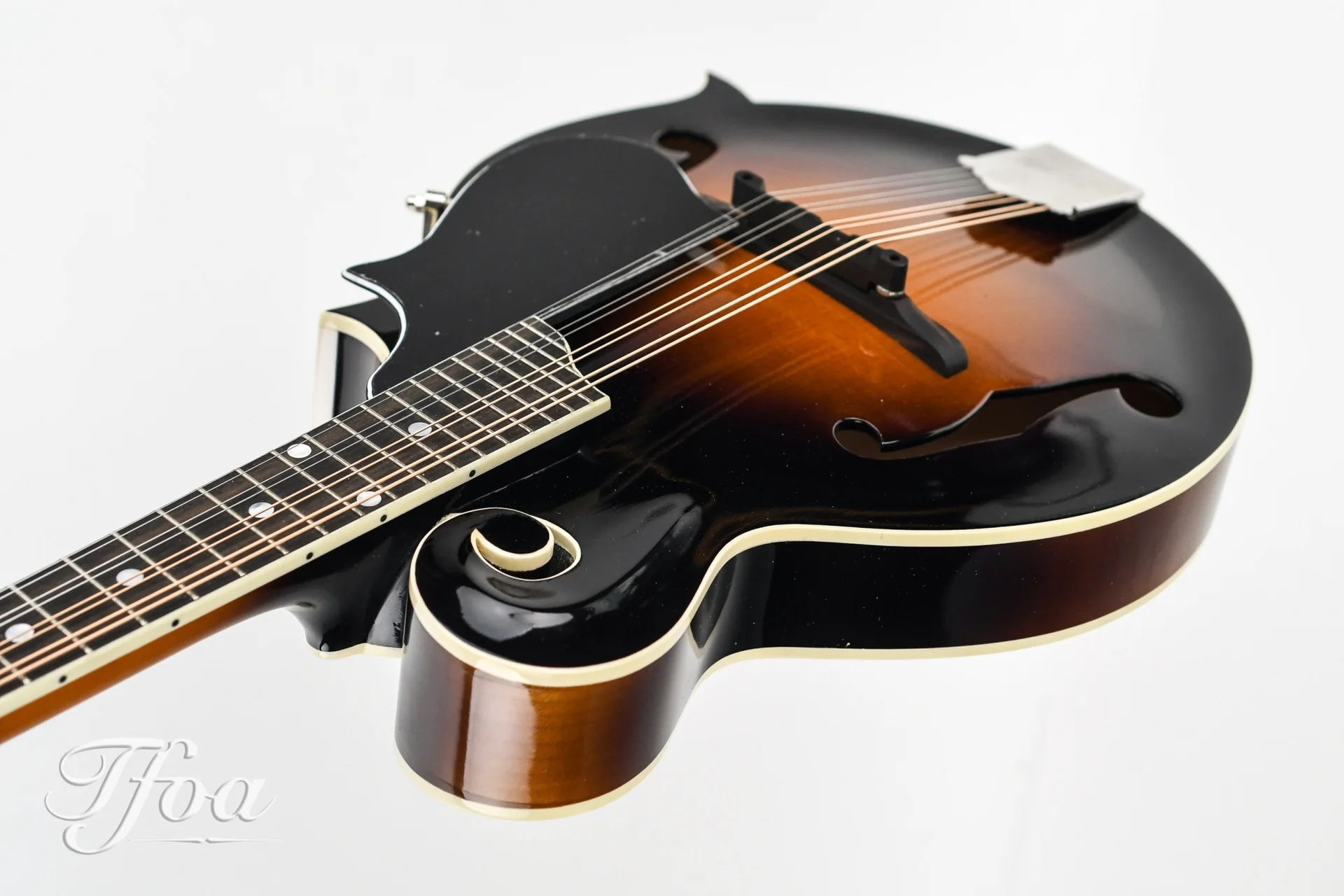 Kentucky KM650 Artist F Model Mandolin Sunburst - Image 10
